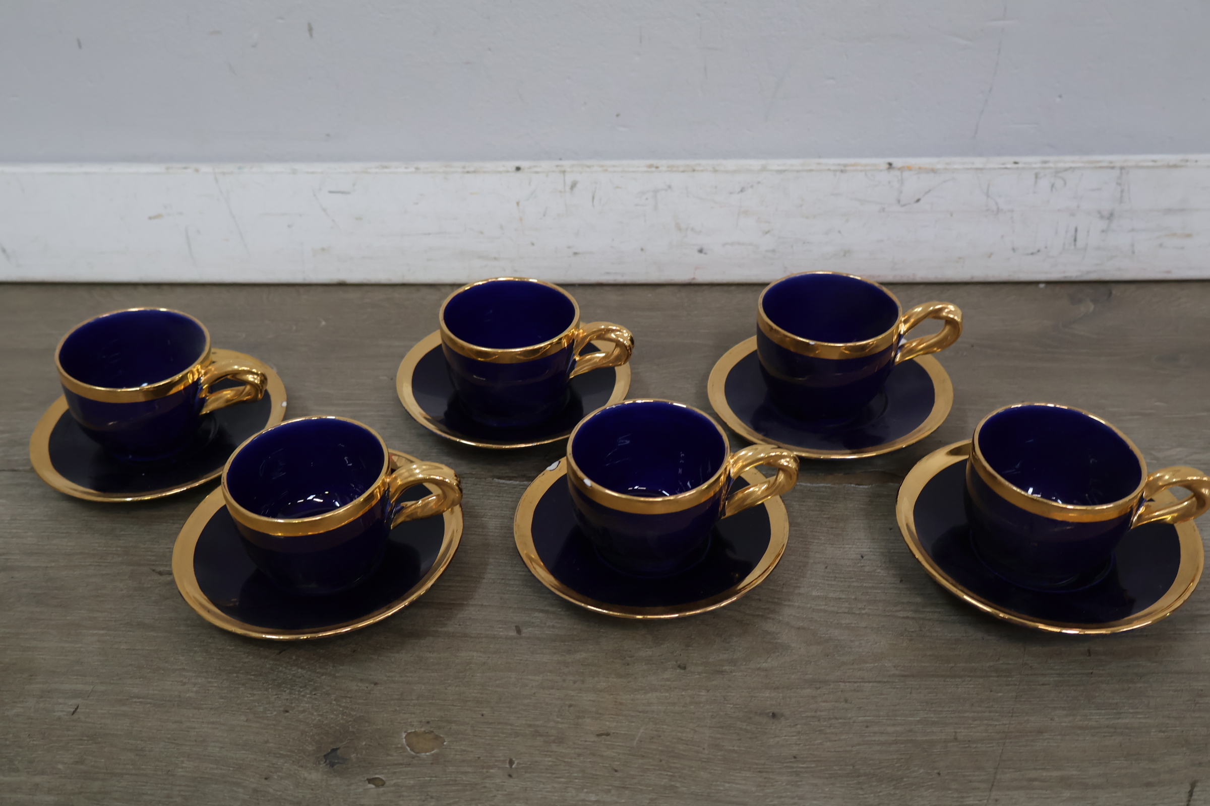 Set van 11 porseleinen espresso kop en schotels – foto 6 – kavel bij GSD Auctions, Zoeterwoude
