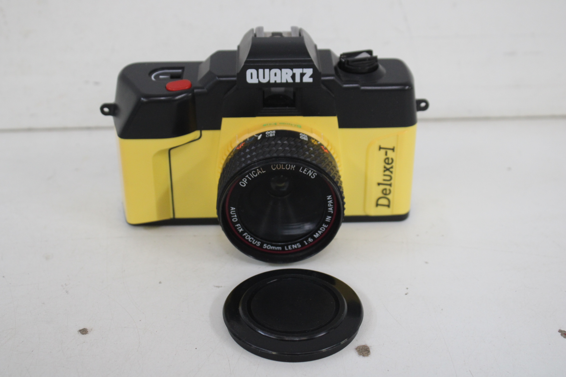 Quartz Deluxe-1 35mm camera met lens en accessoires – foto 9 – kavel bij GSD Auctions, Zoeterwoude