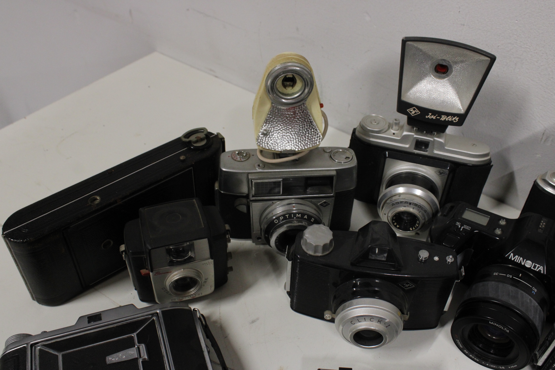 Grote Verzameling vintage camera's met flitsers – foto 3 – kavel bij GSD Auctions, Zoeterwoude