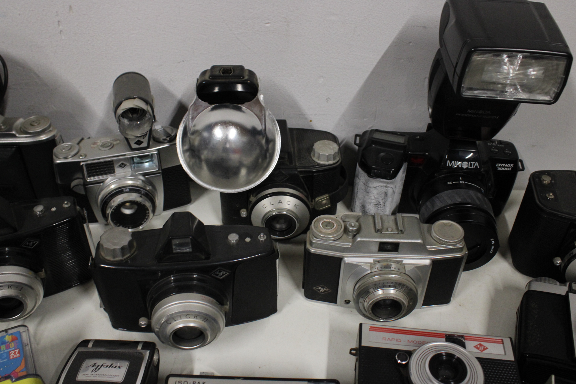 Grote Verzameling vintage camera's met flitsers – foto 5 – kavel bij GSD Auctions, Zoeterwoude