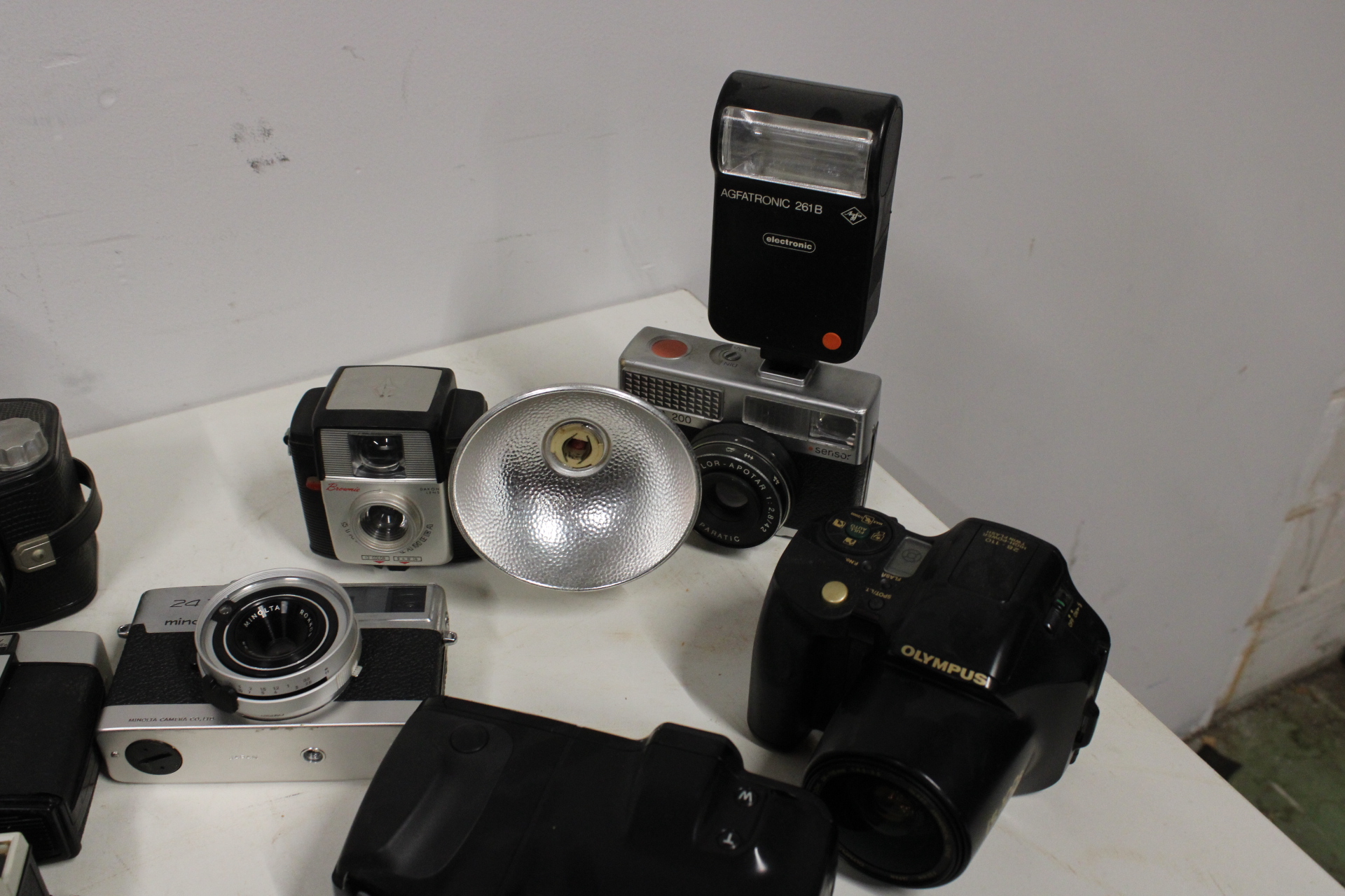Grote Verzameling vintage camera's met flitsers – foto 7 – kavel bij GSD Auctions, Zoeterwoude