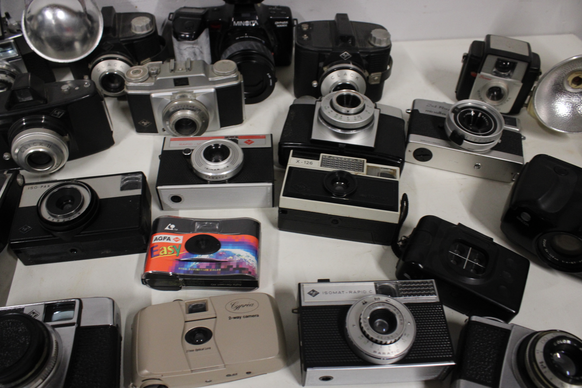 Grote Verzameling vintage camera's met flitsers – foto 9 – kavel bij GSD Auctions, Zoeterwoude