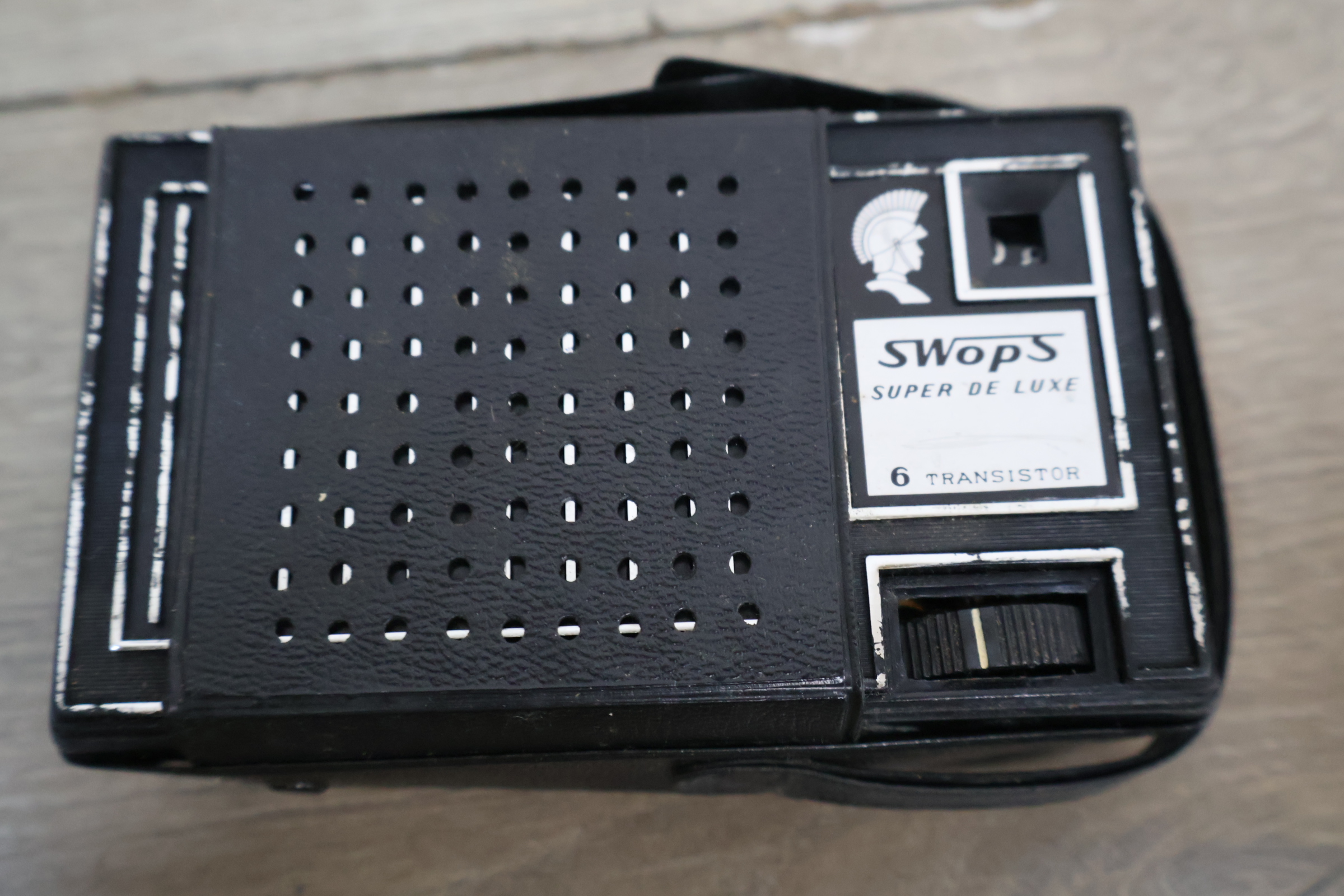 Kodak Instamatic 33, Swops Super De Luxe transistor radio – foto 7 – kavel bij GSD Auctions, Zoeterwoude