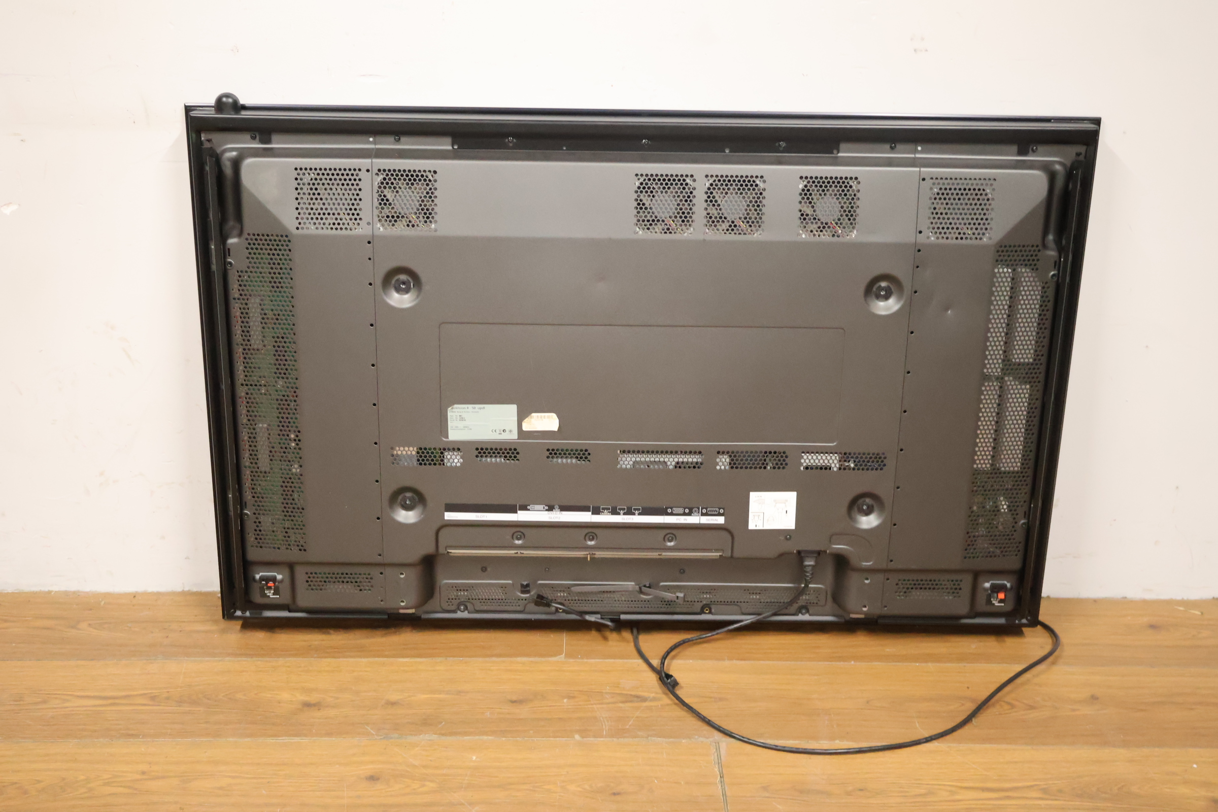 Bang & Olufsen televisie - Beovision 5 - 50 updl – foto 5 – kavel bij GSD Auctions, Zoeterwoude