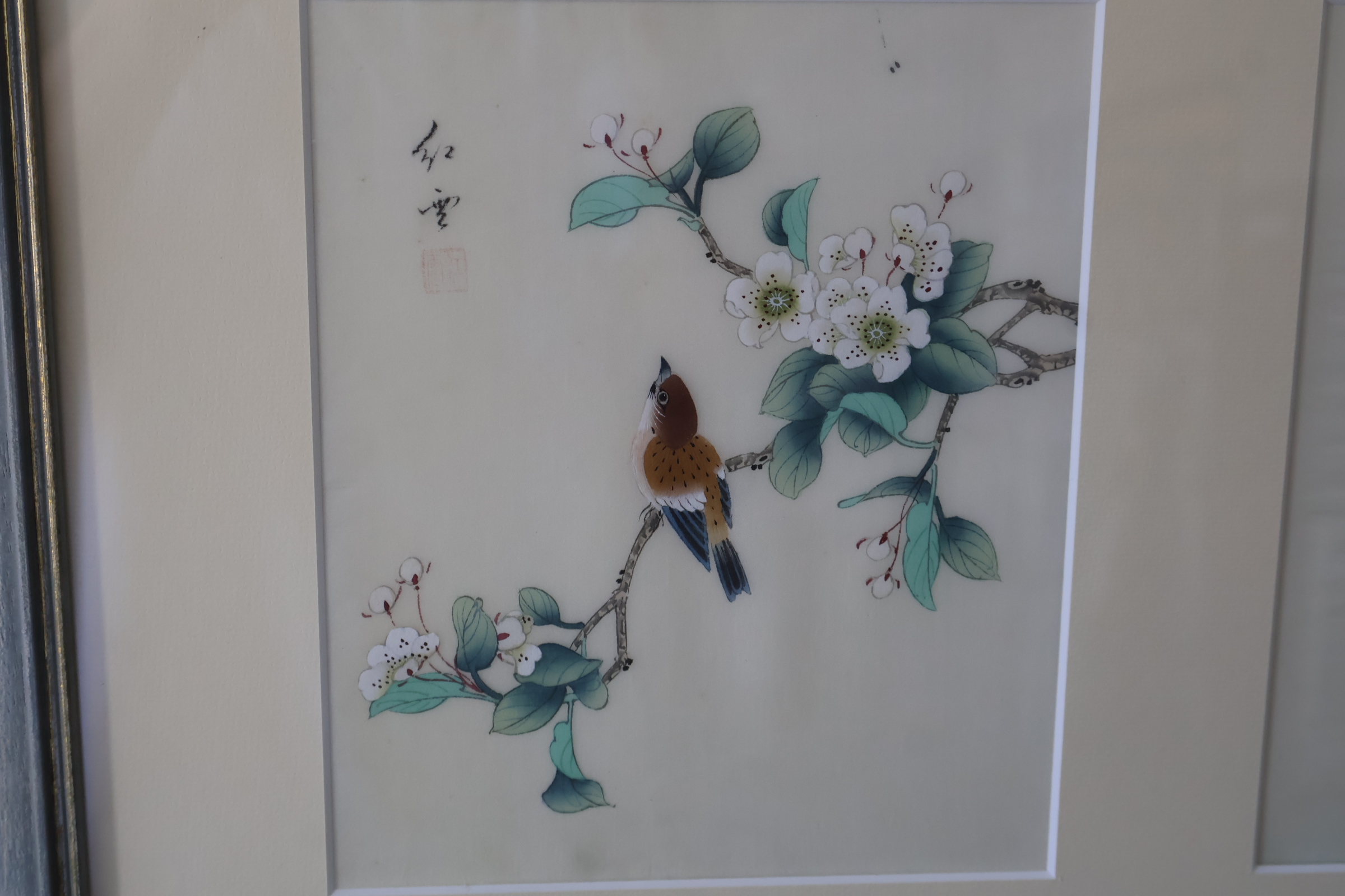 Ingelijste Chinese schilderijen met vogels en bloemen – foto 5 – kavel bij GSD Auctions, Zoeterwoude