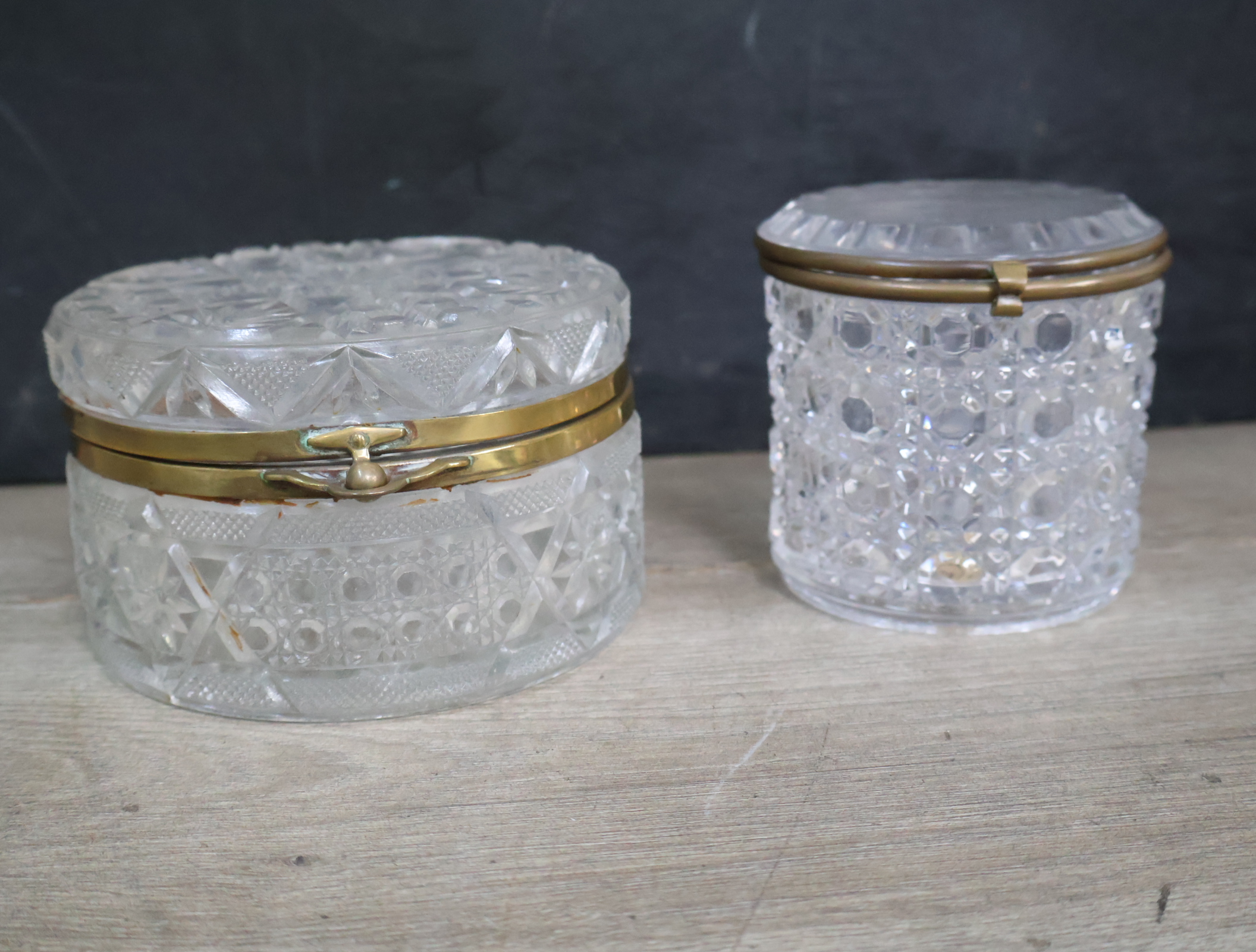 Twee kristallen doosjes met deksels – foto 3 – kavel bij GSD Auctions, Zoeterwoude
