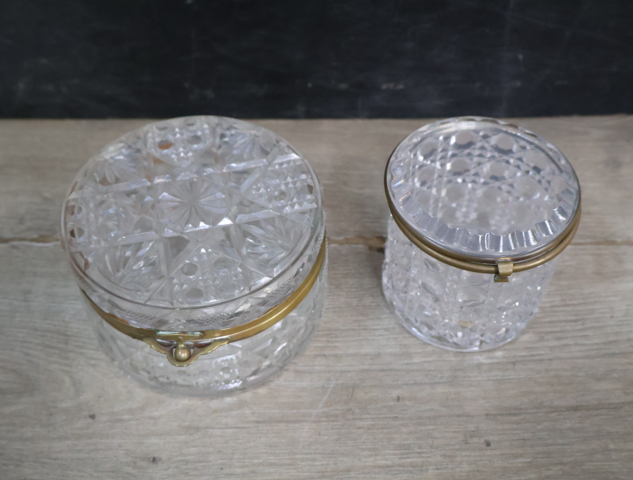 Twee kristallen doosjes met deksels – foto 7 – kavel bij GSD Auctions, Zoeterwoude