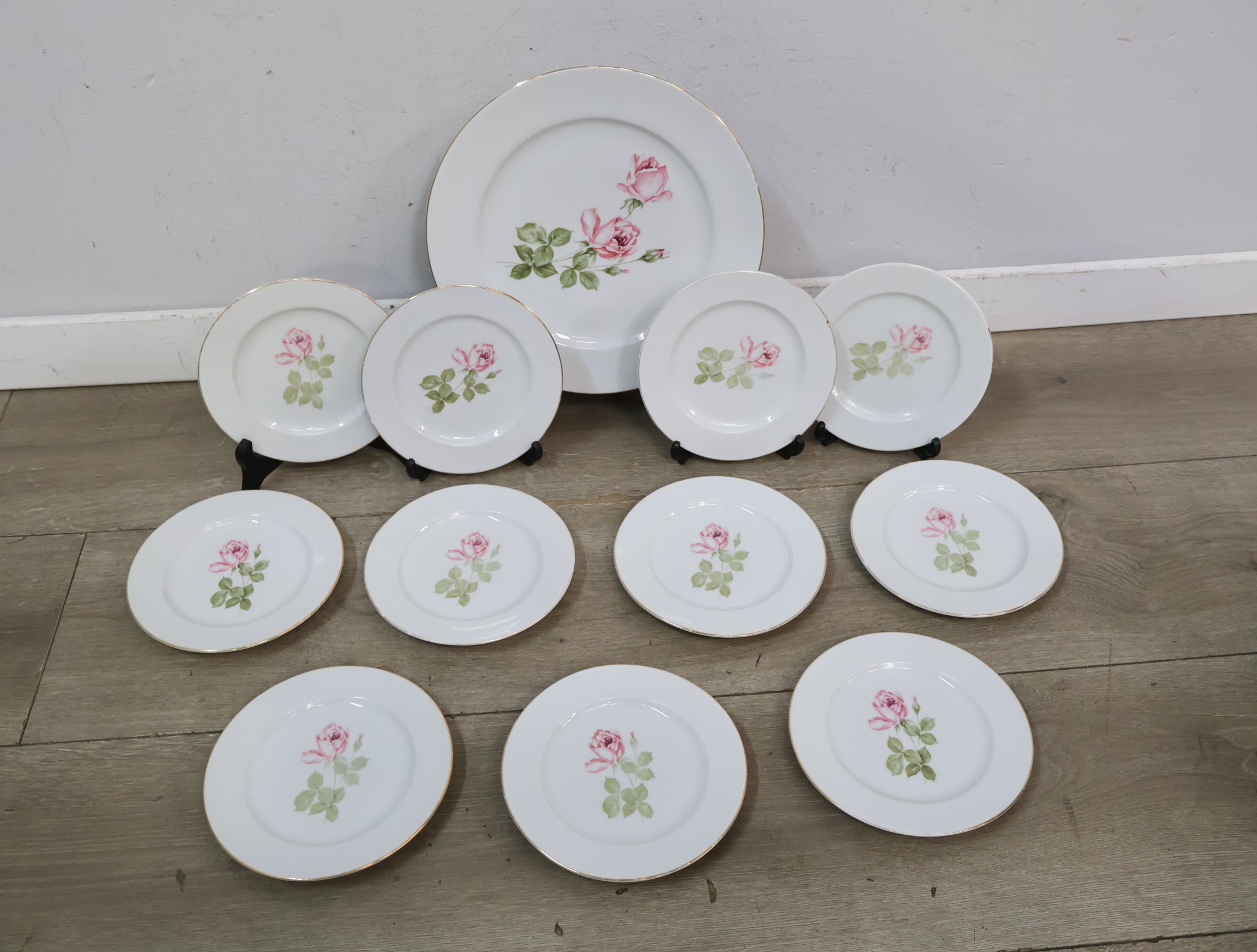 Serviesset met rozenmotief – foto 7 – kavel bij GSD Auctions, Zoeterwoude