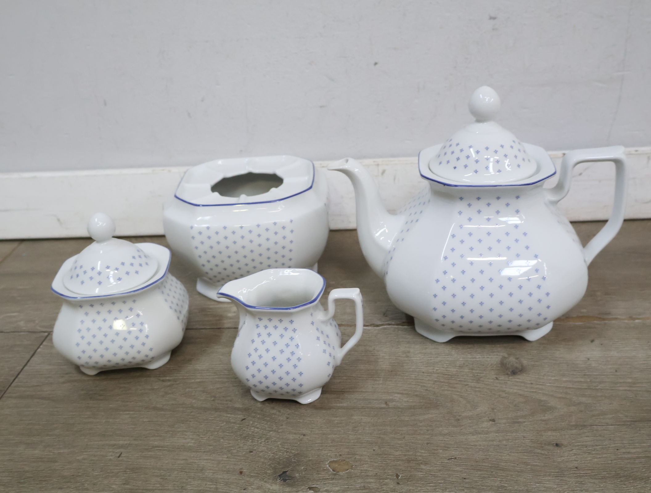 Vintage W.Germany servies met theepot en kopjes – foto 9 – kavel bij GSD Auctions, Zoeterwoude
