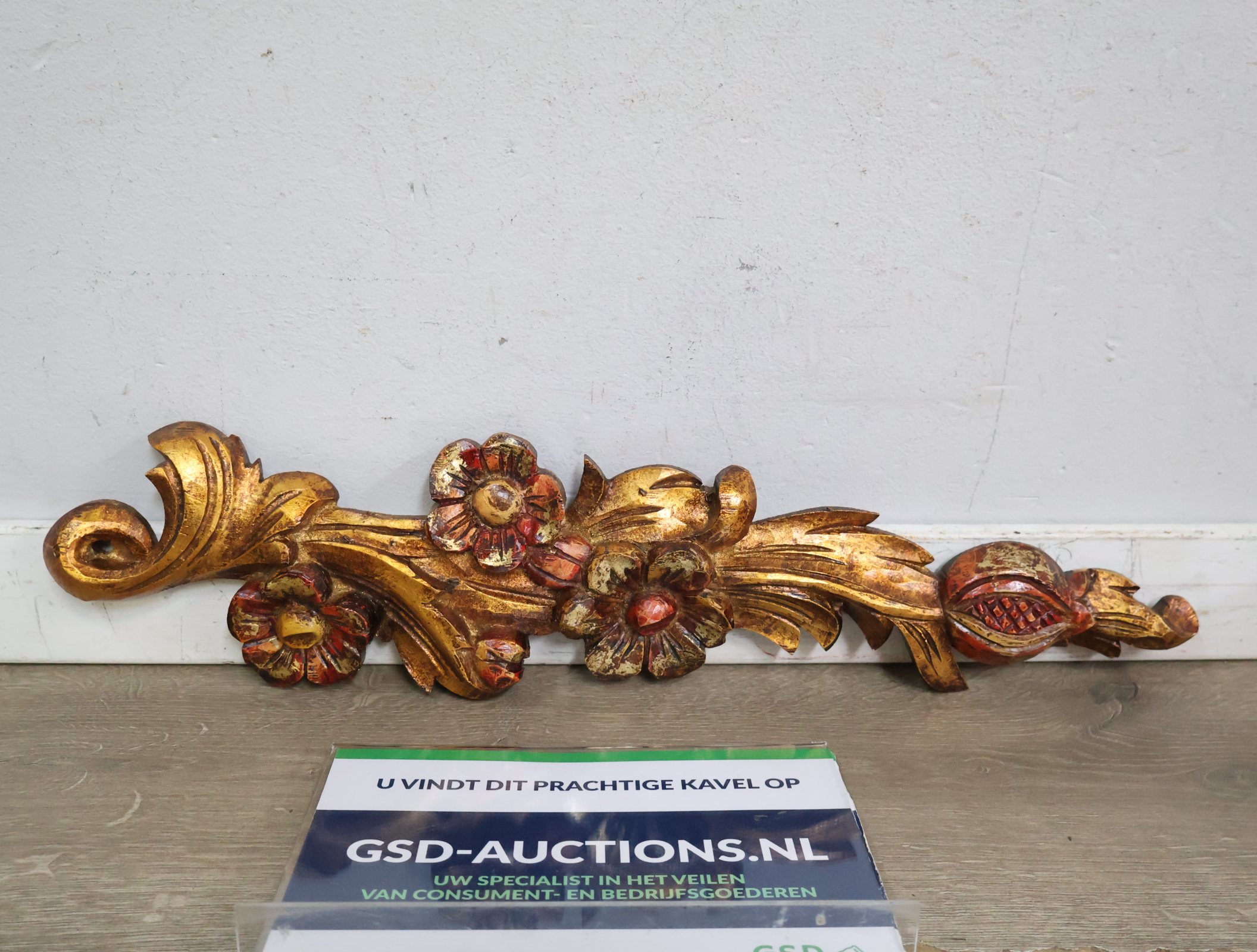Bloemenmotief Wandornament' – foto 2 – kavel bij GSD Auctions, Zoeterwoude