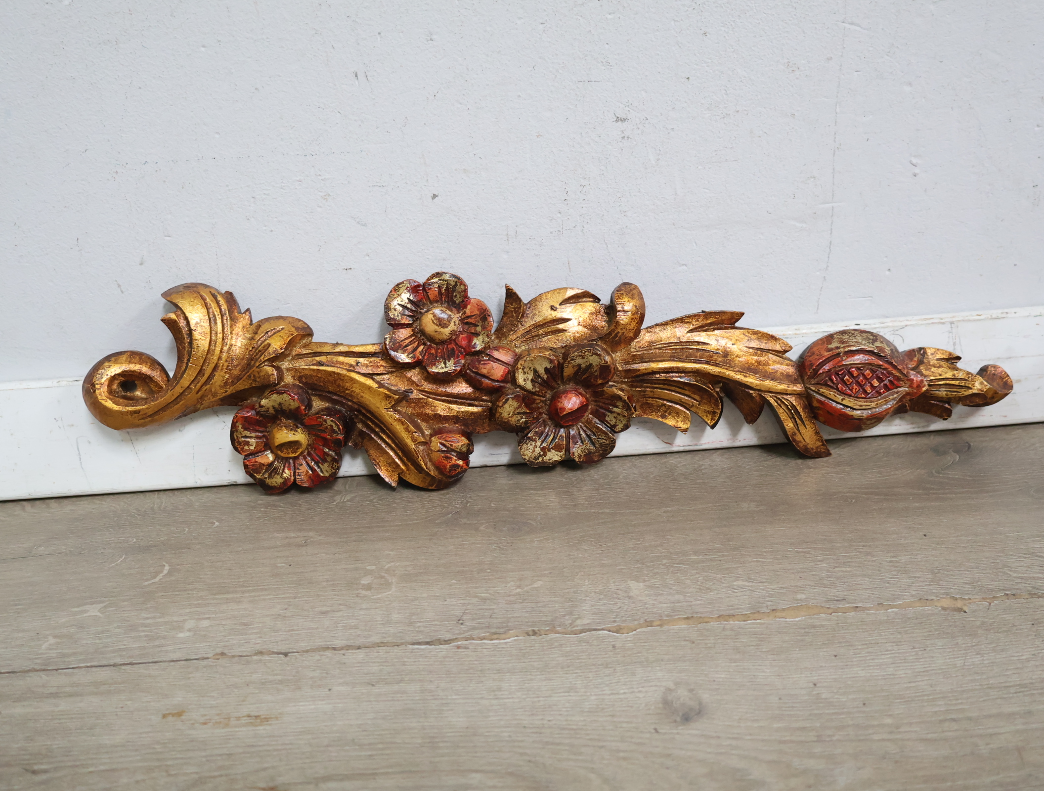 Bloemenmotief Wandornament' – foto 3 – kavel bij GSD Auctions, Zoeterwoude