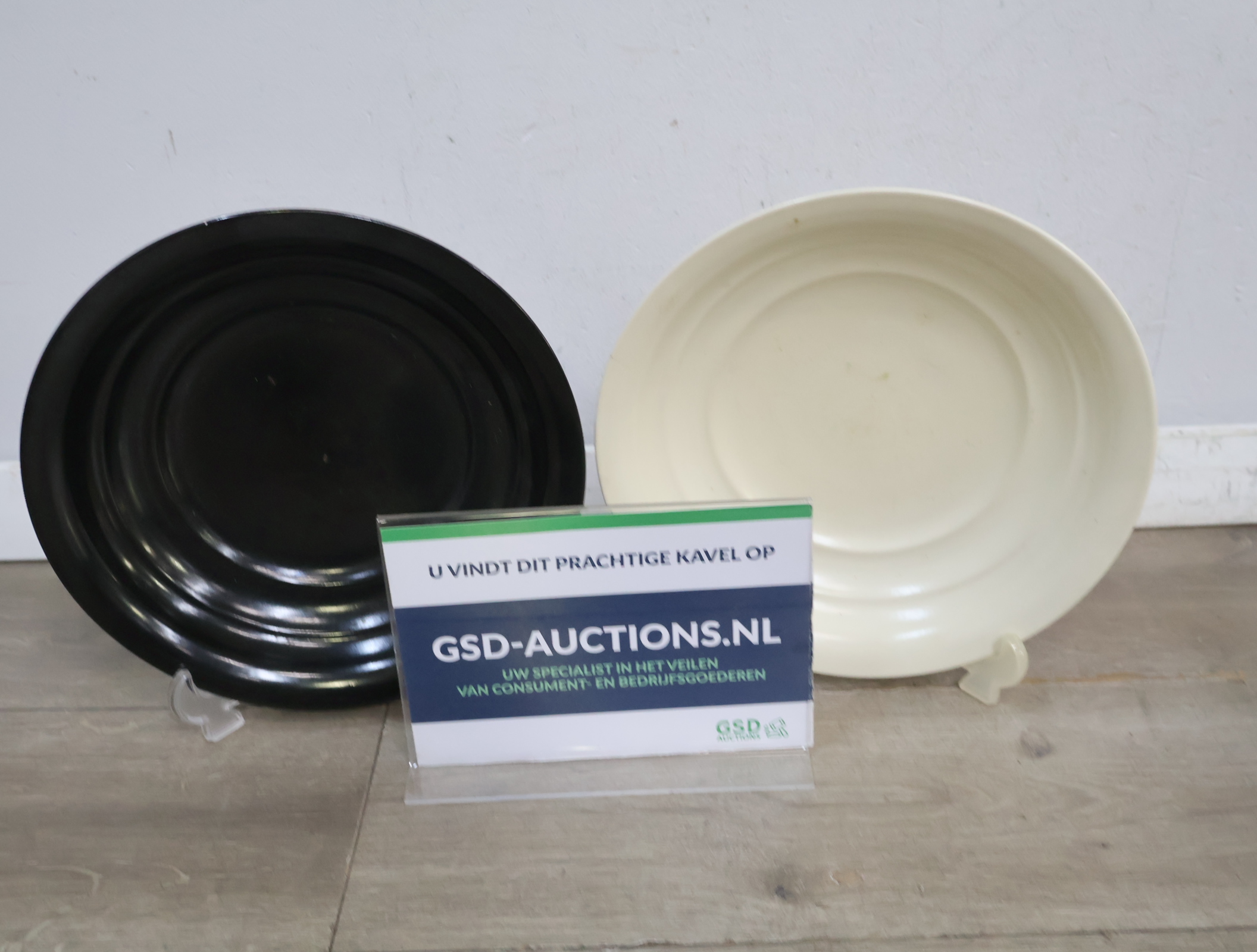 Set van twee antieke borden - RAM Arnhem – foto 2 – kavel bij GSD Auctions, Zoeterwoude