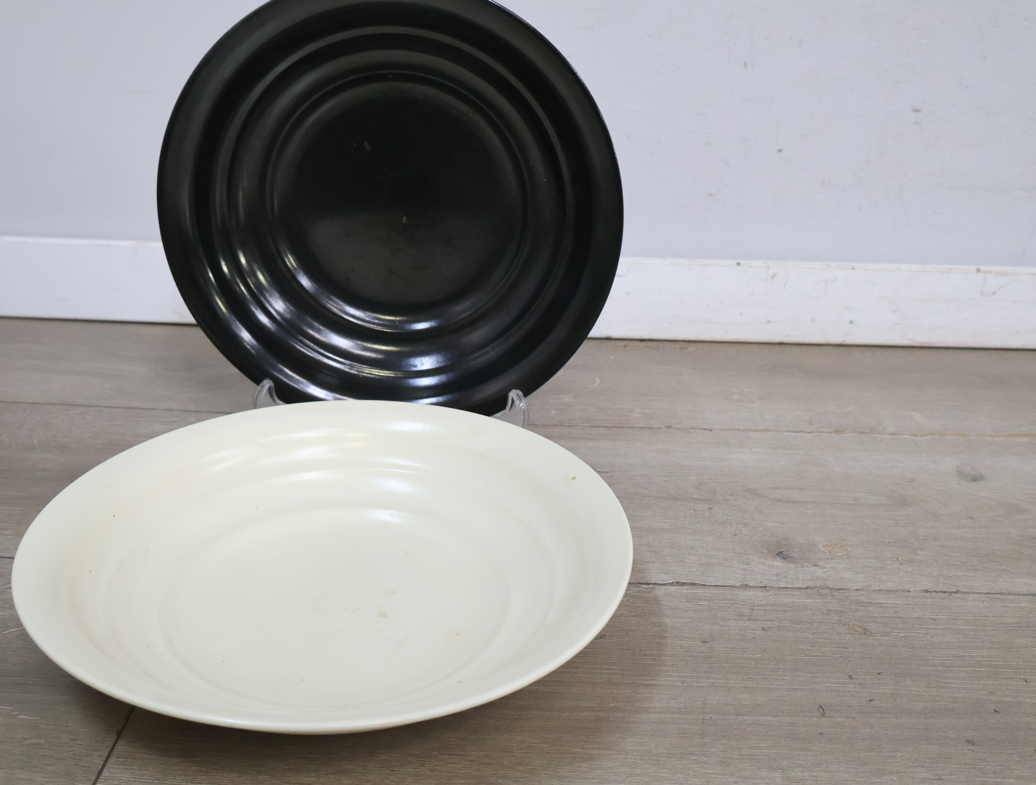 Set van twee antieke borden - RAM Arnhem – foto 9 – kavel bij GSD Auctions, Zoeterwoude