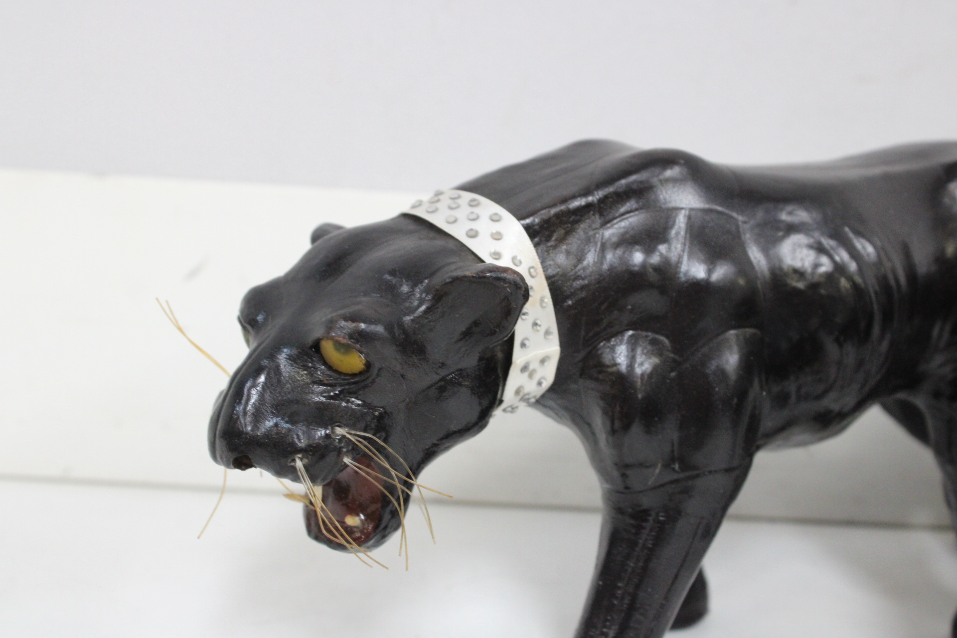 Set van twee zwarte panter beelden – foto 5 – kavel bij GSD Auctions, Zoeterwoude