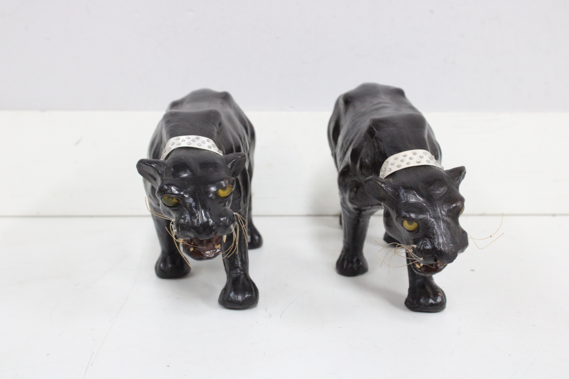 Set van twee zwarte panter beelden – foto 7 – kavel bij GSD Auctions, Zoeterwoude