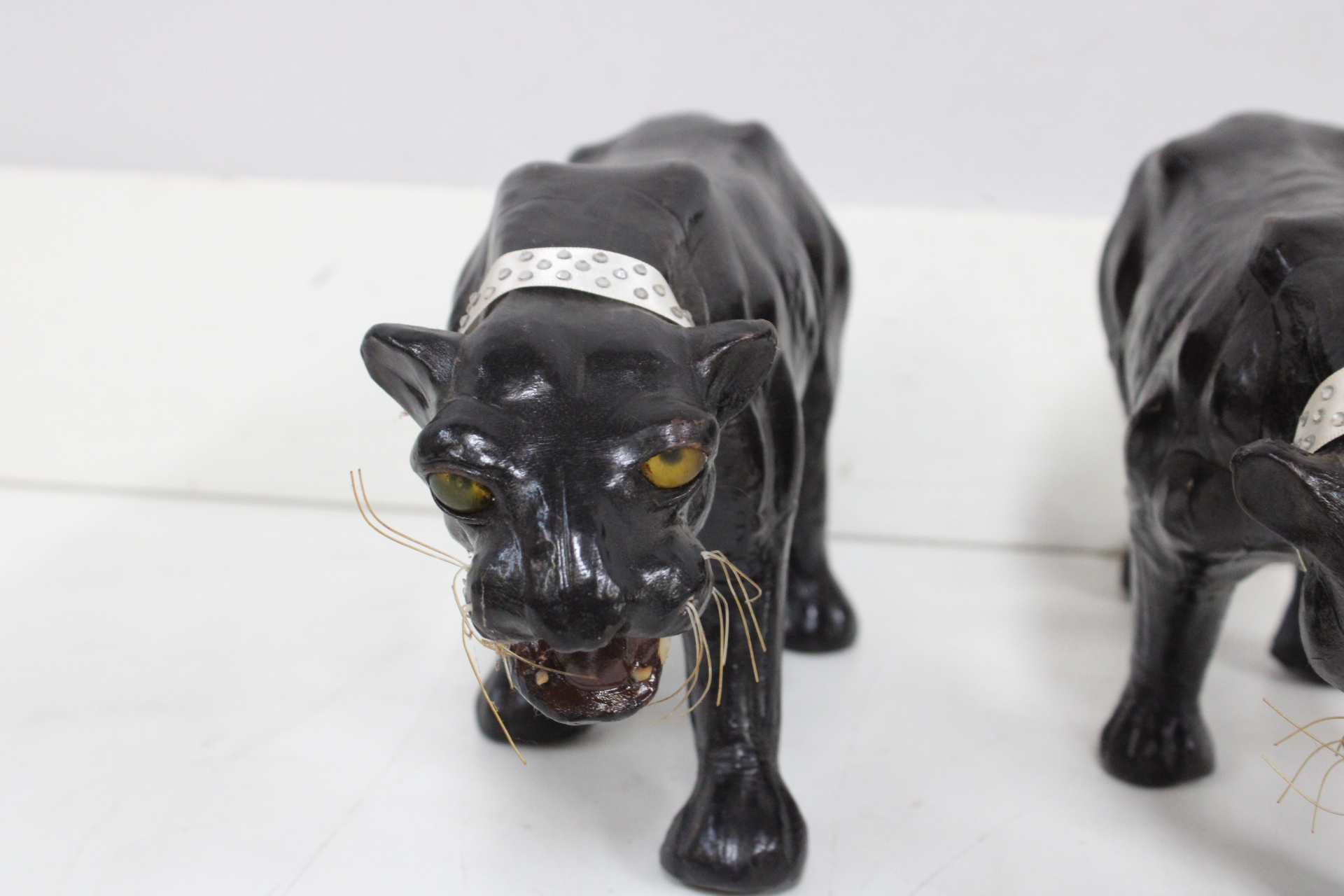 Set van twee zwarte panter beelden – foto 9 – kavel bij GSD Auctions, Zoeterwoude