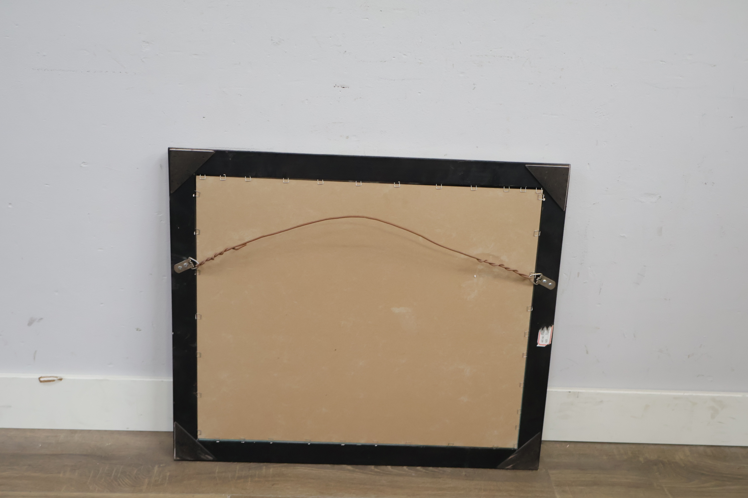 Wandspiegel met goudkleurige lijst – foto 5 – kavel bij GSD Auctions, Zoeterwoude