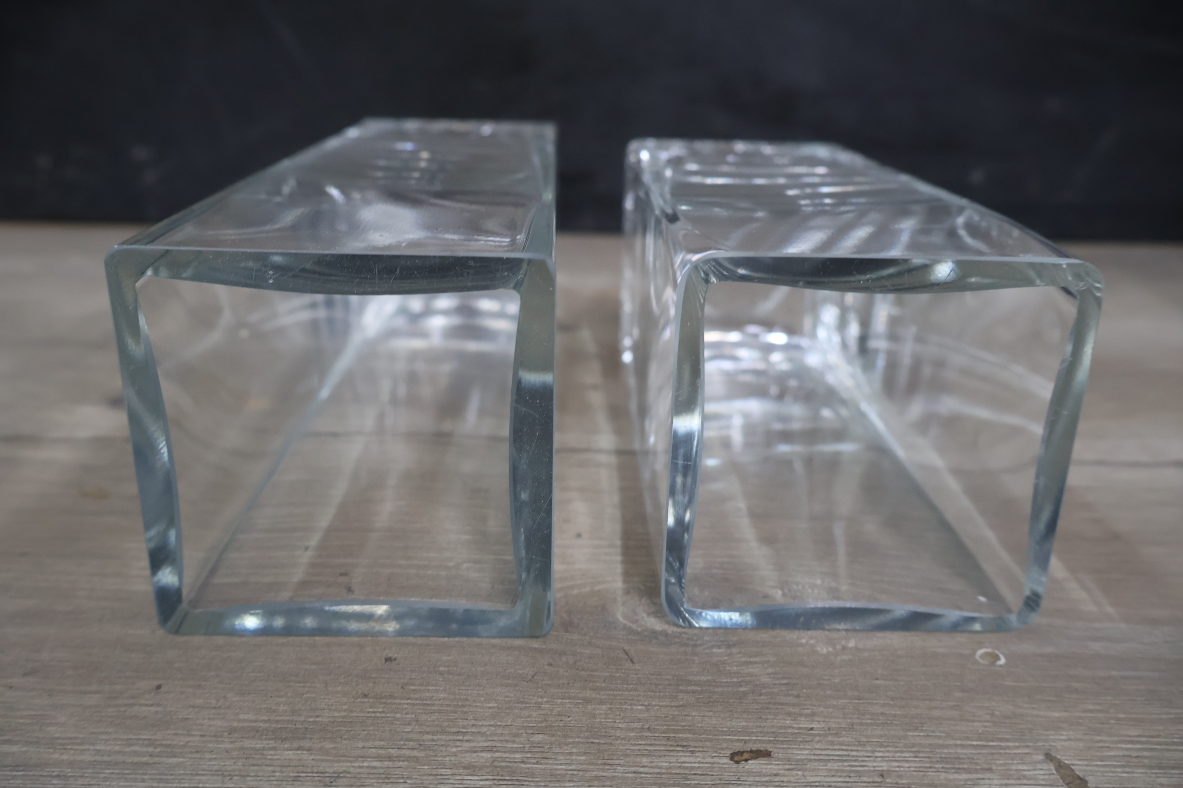 Set glazen vazen en kandelaars'' – foto 8 – kavel bij GSD Auctions, Zoeterwoude