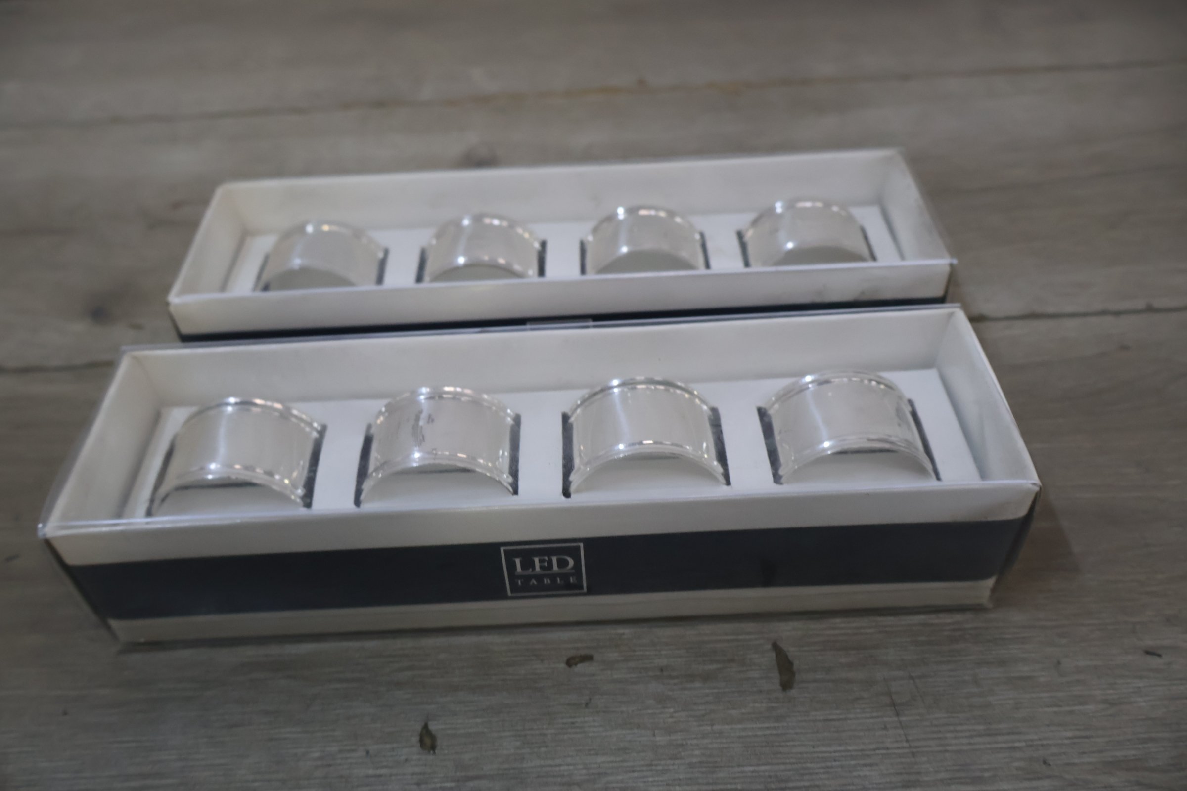 Set van acht glazen theelichthouders'' – foto 4 – kavel bij GSD Auctions, Zoeterwoude