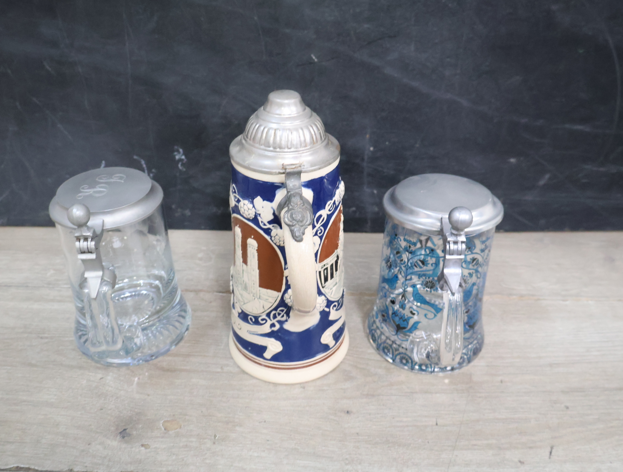 Set van 3 Duitse bierpullen met deksel – foto 6 – kavel bij GSD Auctions, Zoeterwoude