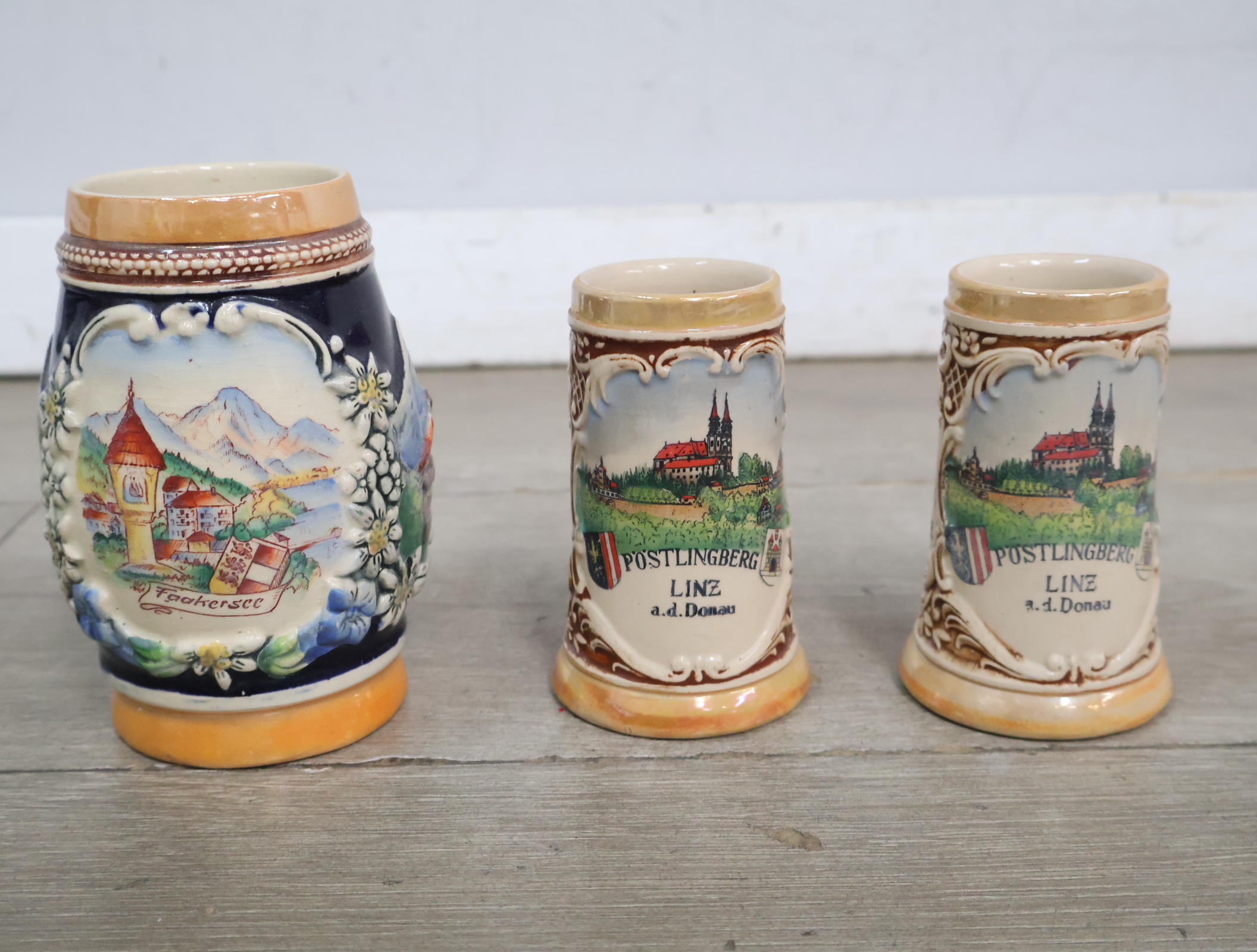 Set van drie decoratieve keramische bierpullen – foto 3 – kavel bij GSD Auctions, Zoeterwoude