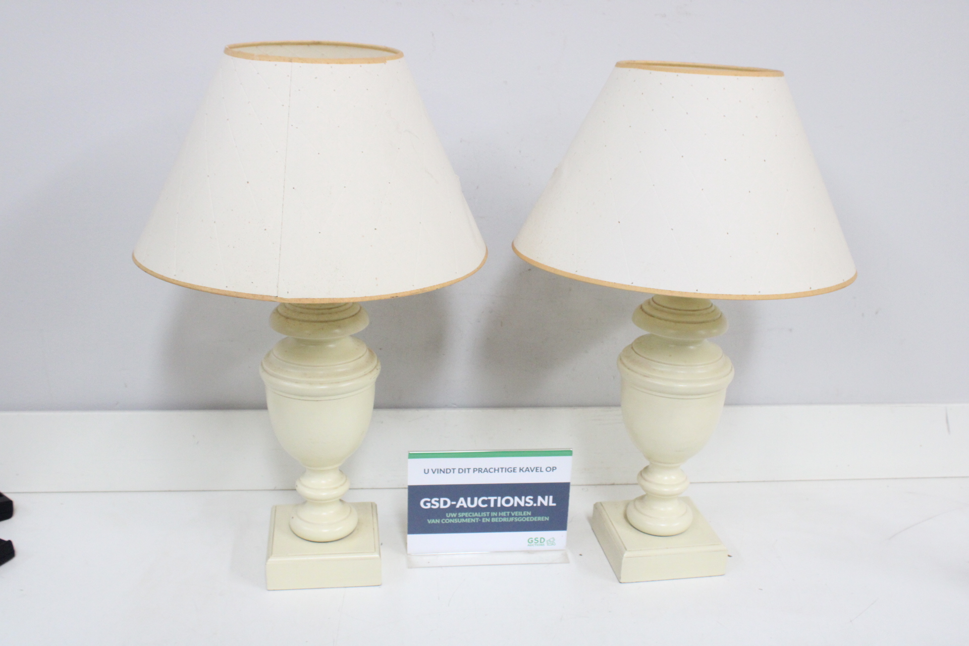 Set van 2 klassieke tafellampen – kavel bij GSD Auctions, Zoeterwoude