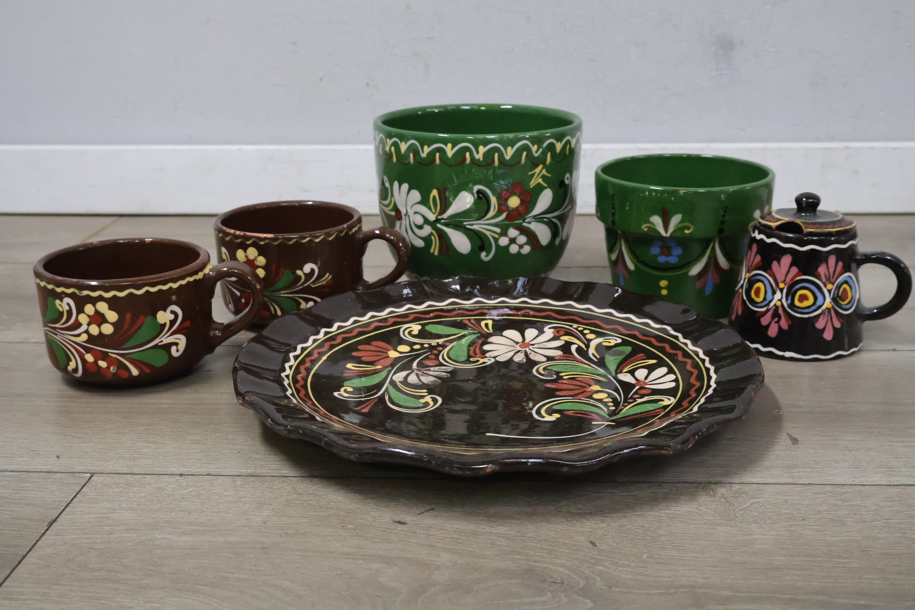 Vintage bloempotten, mokken, bord en melkkannetje'' – foto 3 – kavel bij GSD Auctions, Zoeterwoude