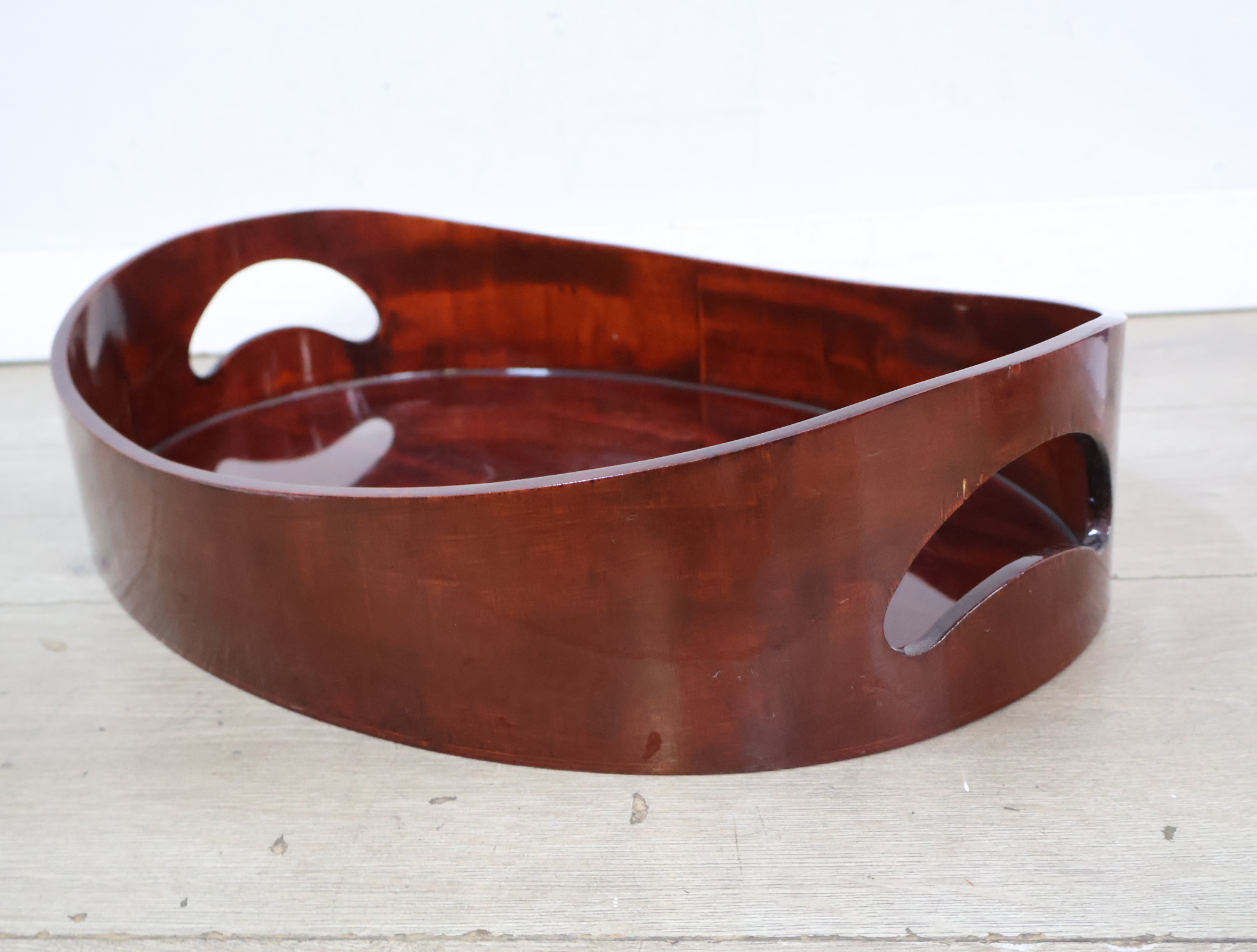 Ronde houten dienblad – foto 10 – kavel bij GSD Auctions, Zoeterwoude