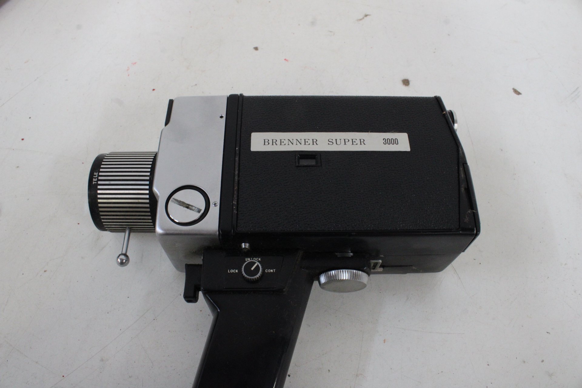 Vintage filmcamera Brenner Super 1000 – foto 9 – kavel bij GSD Auctions, Zoeterwoude