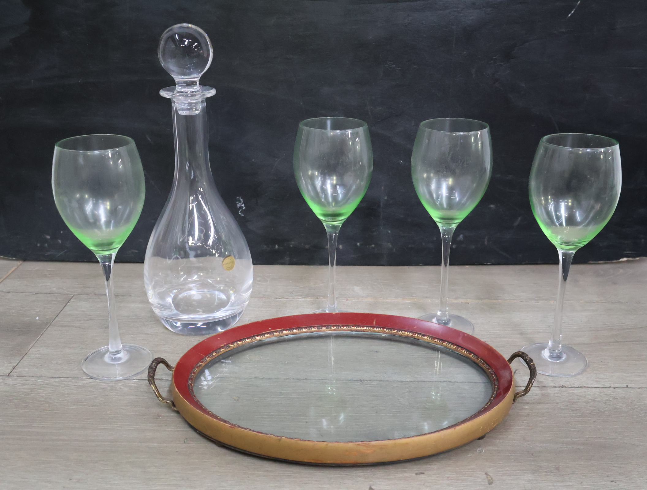 Set glazen wijnglazen met karaf en dienblad – foto 4 – kavel bij GSD Auctions, Zoeterwoude