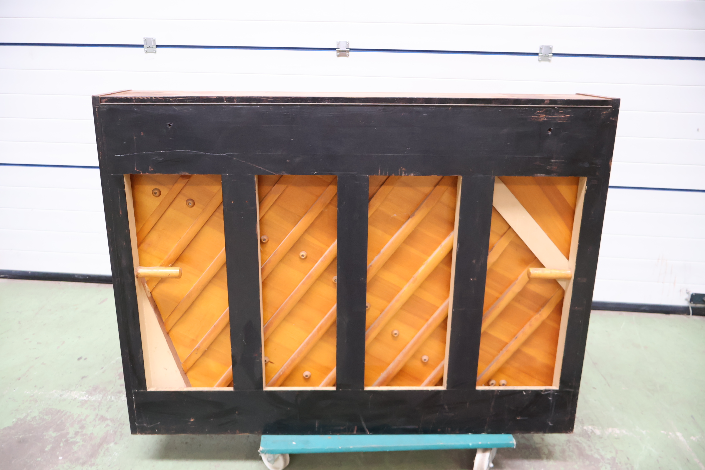 Houten rechtop piano – foto 5 – kavel bij GSD Auctions, Zoeterwoude