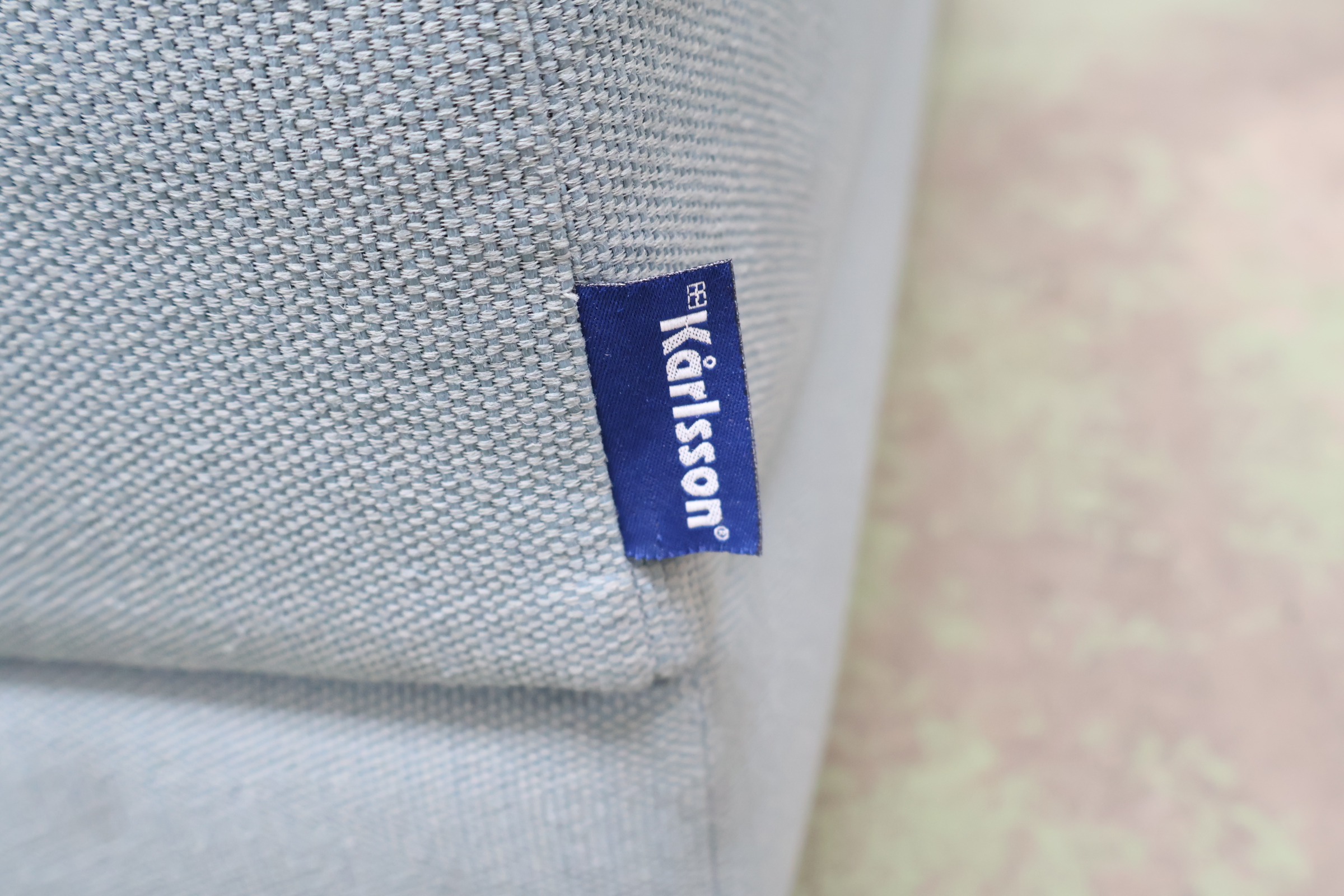 Eenpersoons boxspring bed met lichtblauwe bekleding – foto 6 – kavel bij GSD Auctions, Zoeterwoude