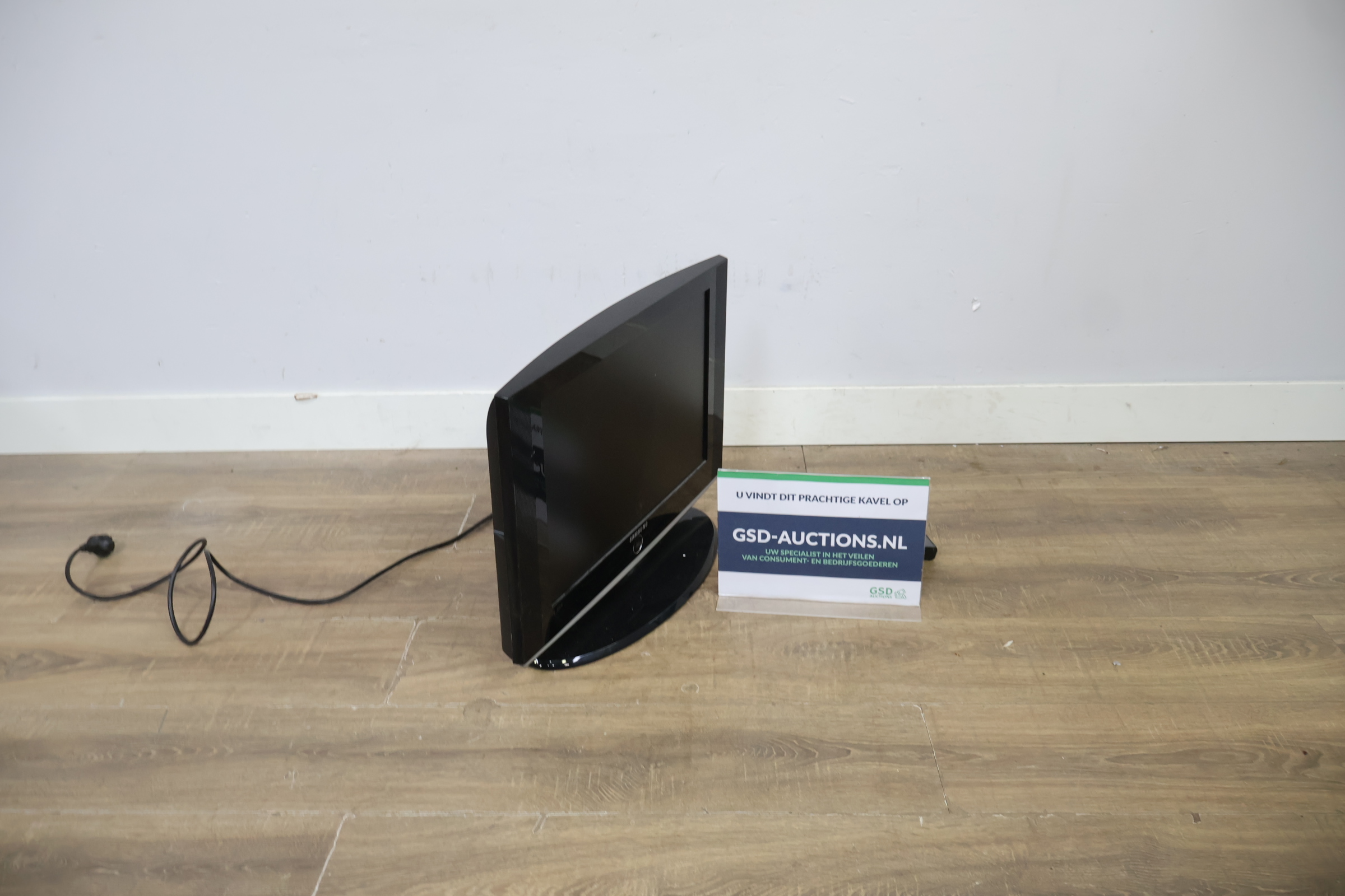 Samsung LCD TV zwart – kavel bij GSD Auctions, Zoeterwoude