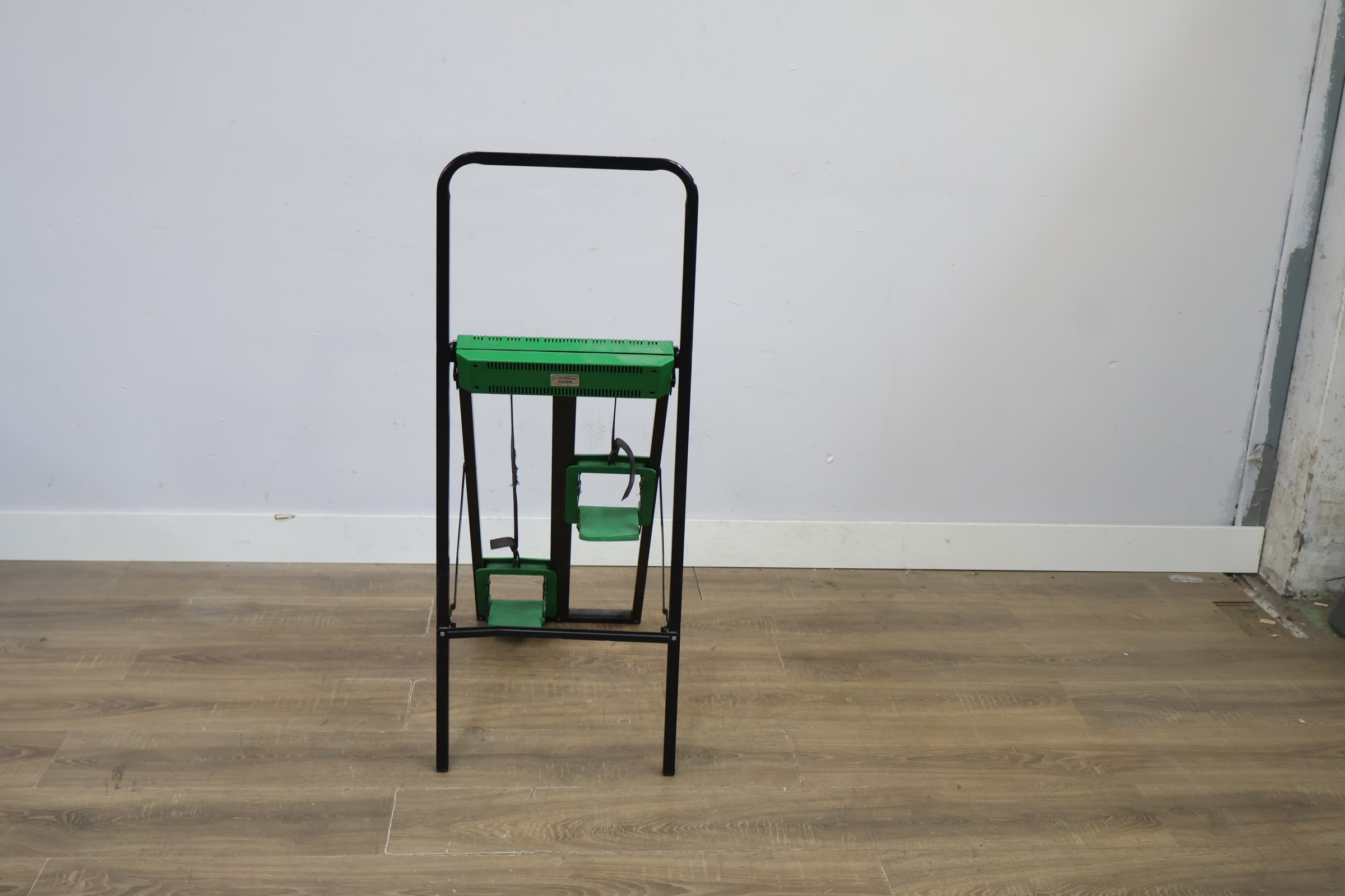 Black & Decker Hackz elektrische grasmaaier – foto 5 – kavel bij GSD Auctions, Zoeterwoude