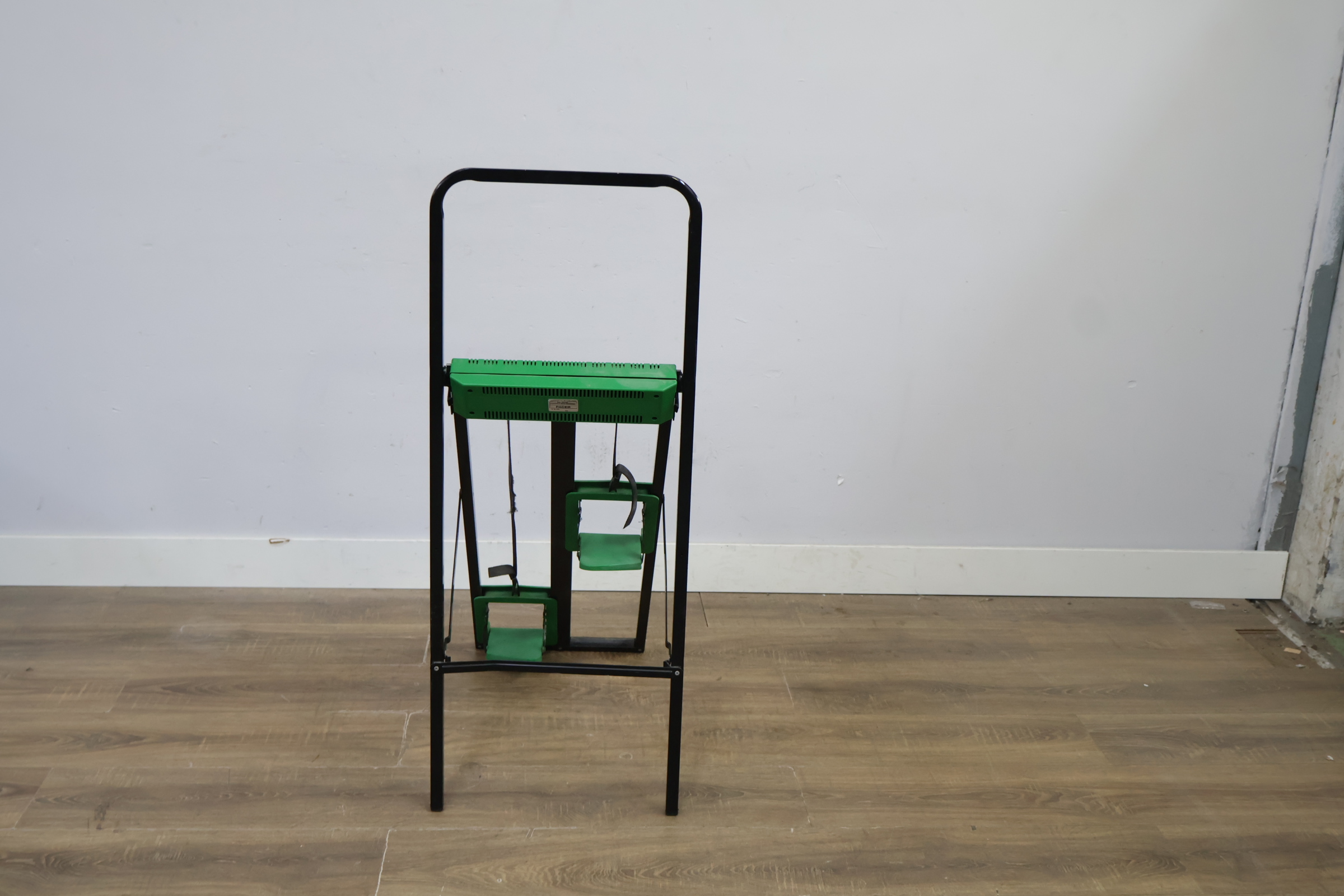 Black & Decker Hackz elektrische grasmaaier – foto 6 – kavel bij GSD Auctions, Zoeterwoude