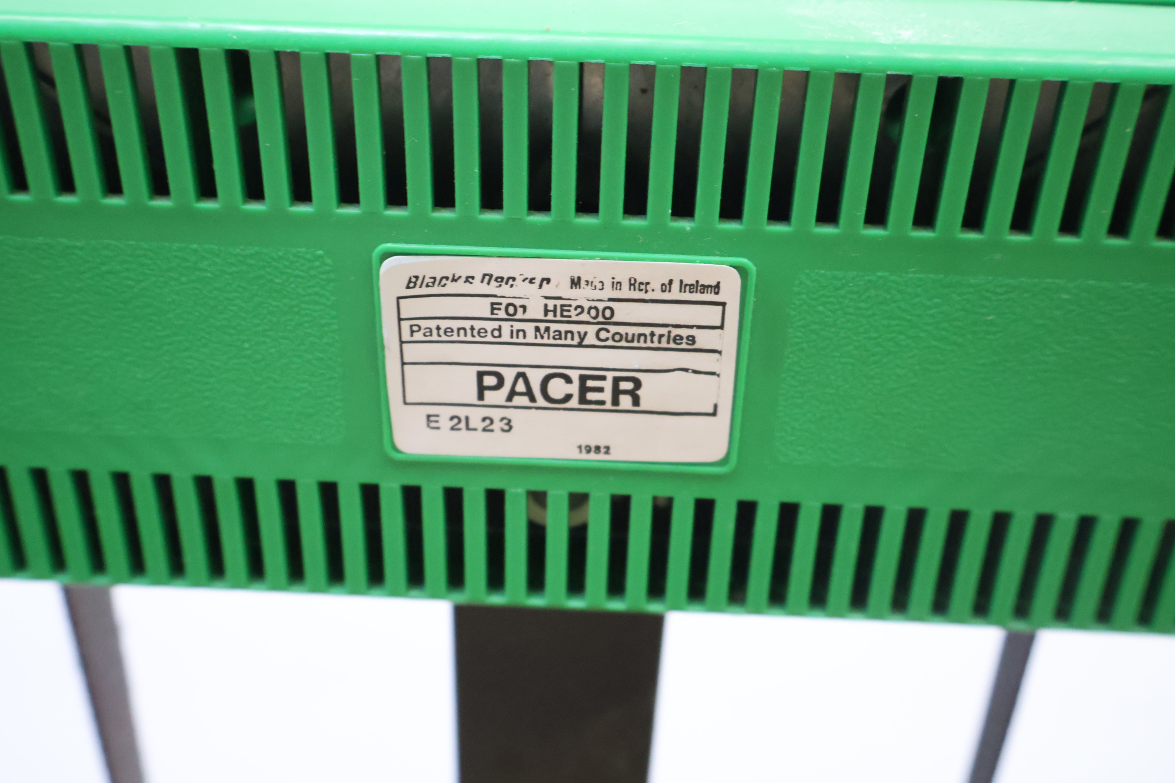 Black & Decker Hackz elektrische grasmaaier – foto 7 – kavel bij GSD Auctions, Zoeterwoude