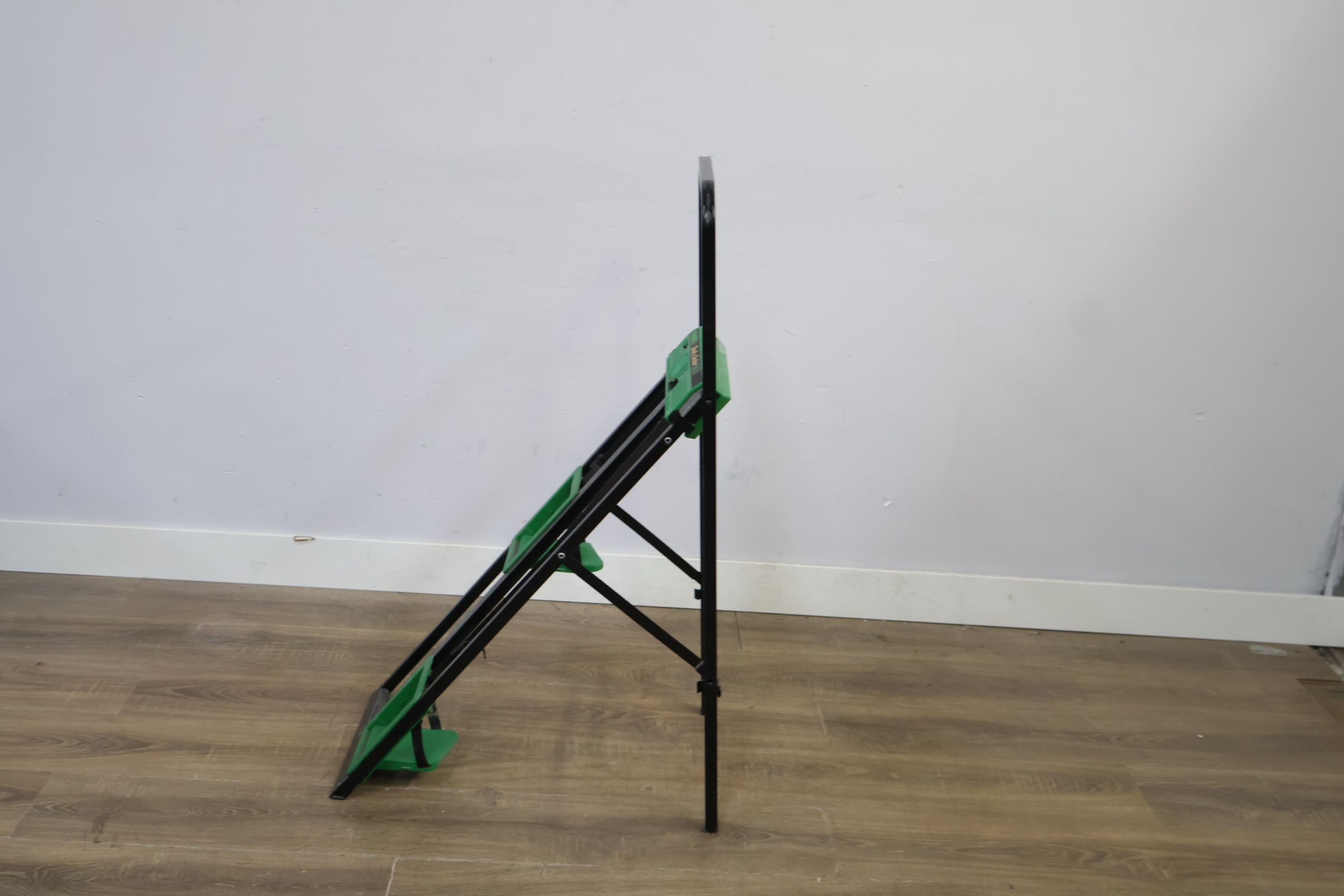 Black & Decker Hackz elektrische grasmaaier – foto 8 – kavel bij GSD Auctions, Zoeterwoude