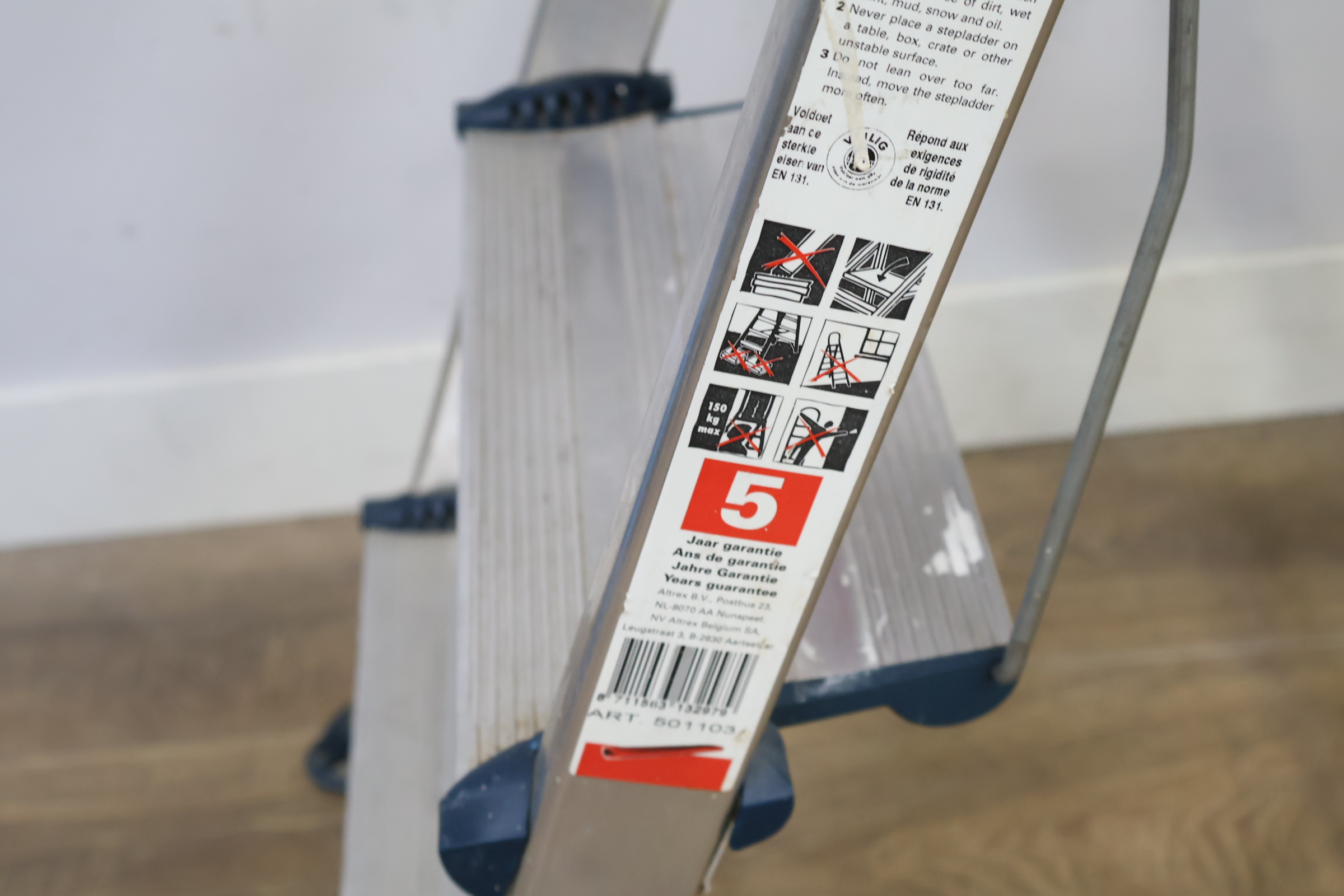 Aluminium klapladder met 3 treden – foto 10 – kavel bij GSD Auctions, Zoeterwoude