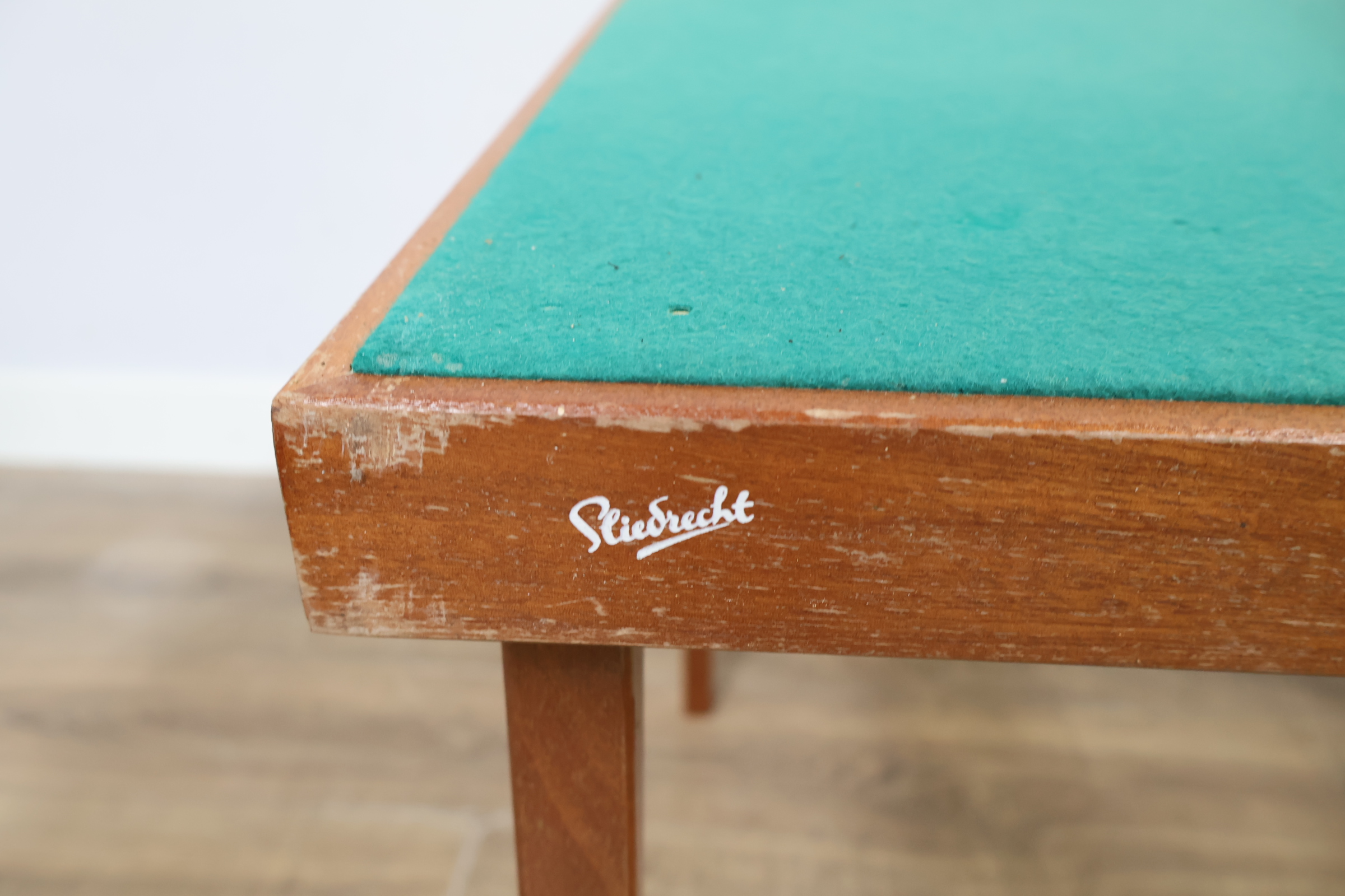 Vintage kaarttafel met groene viltbedekking – foto 5 – kavel bij GSD Auctions, Zoeterwoude