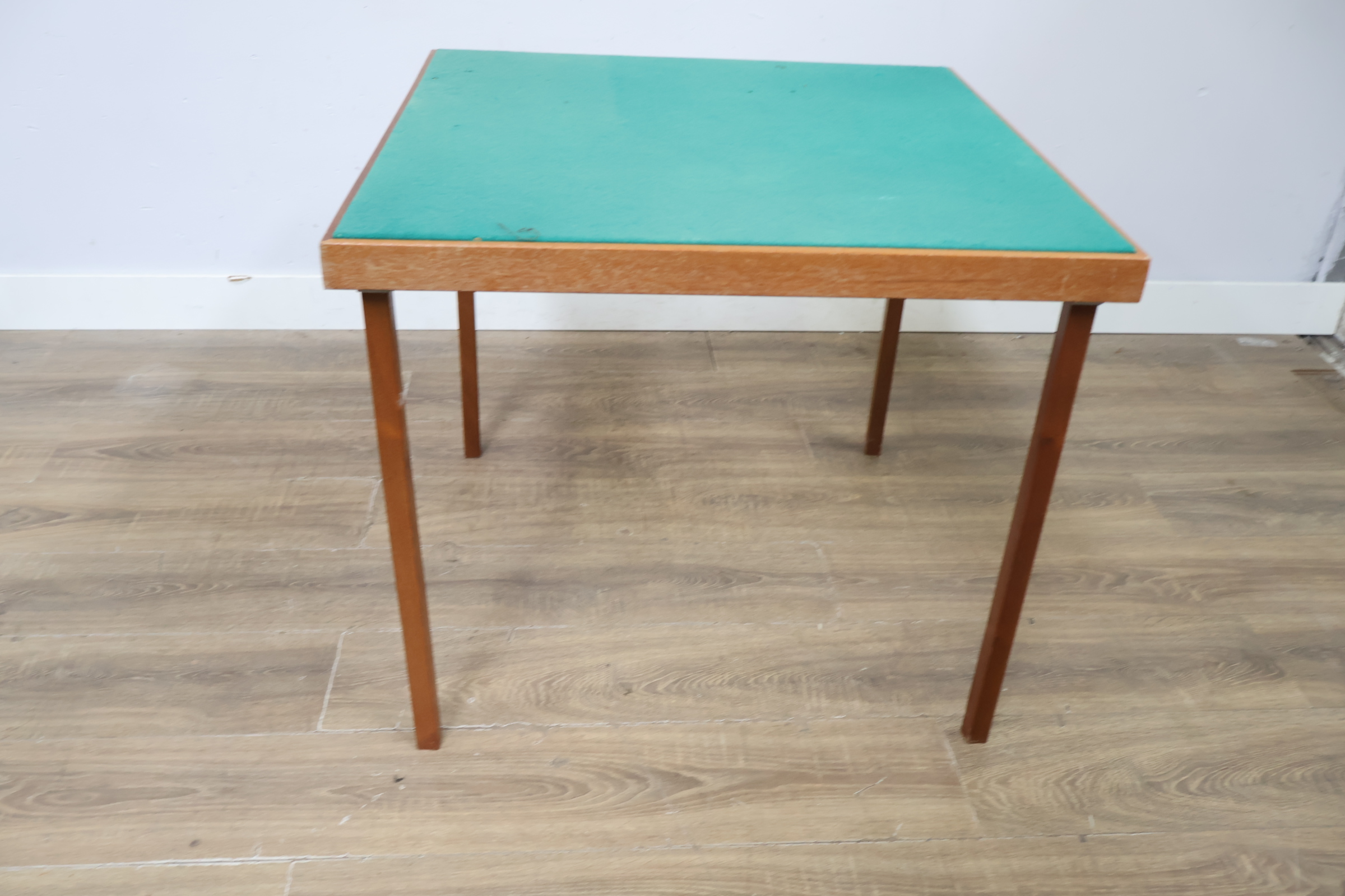 Vintage kaarttafel met groene viltbedekking – foto 8 – kavel bij GSD Auctions, Zoeterwoude