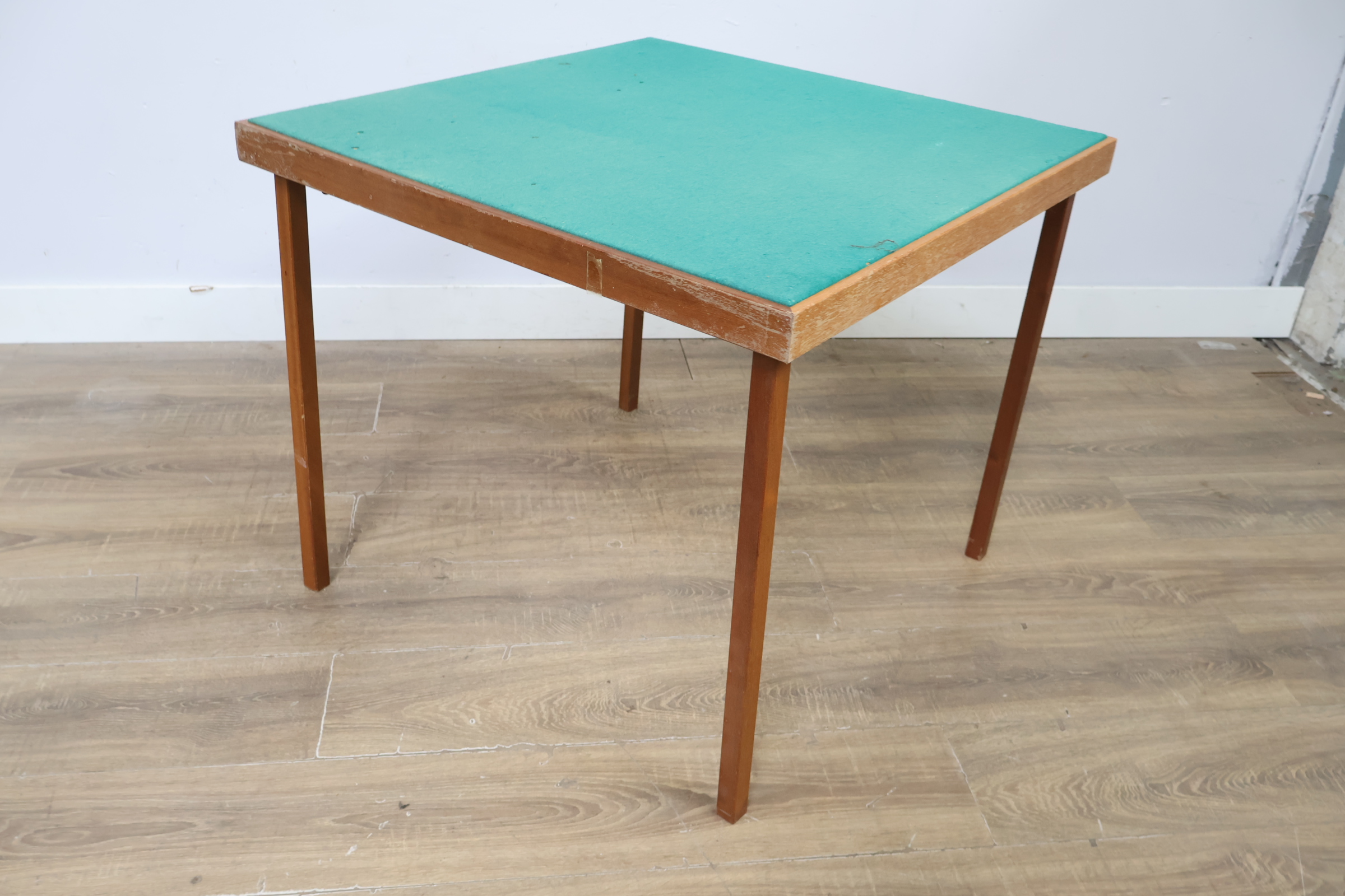 Vintage kaarttafel met groene viltbedekking – foto 10 – kavel bij GSD Auctions, Zoeterwoude