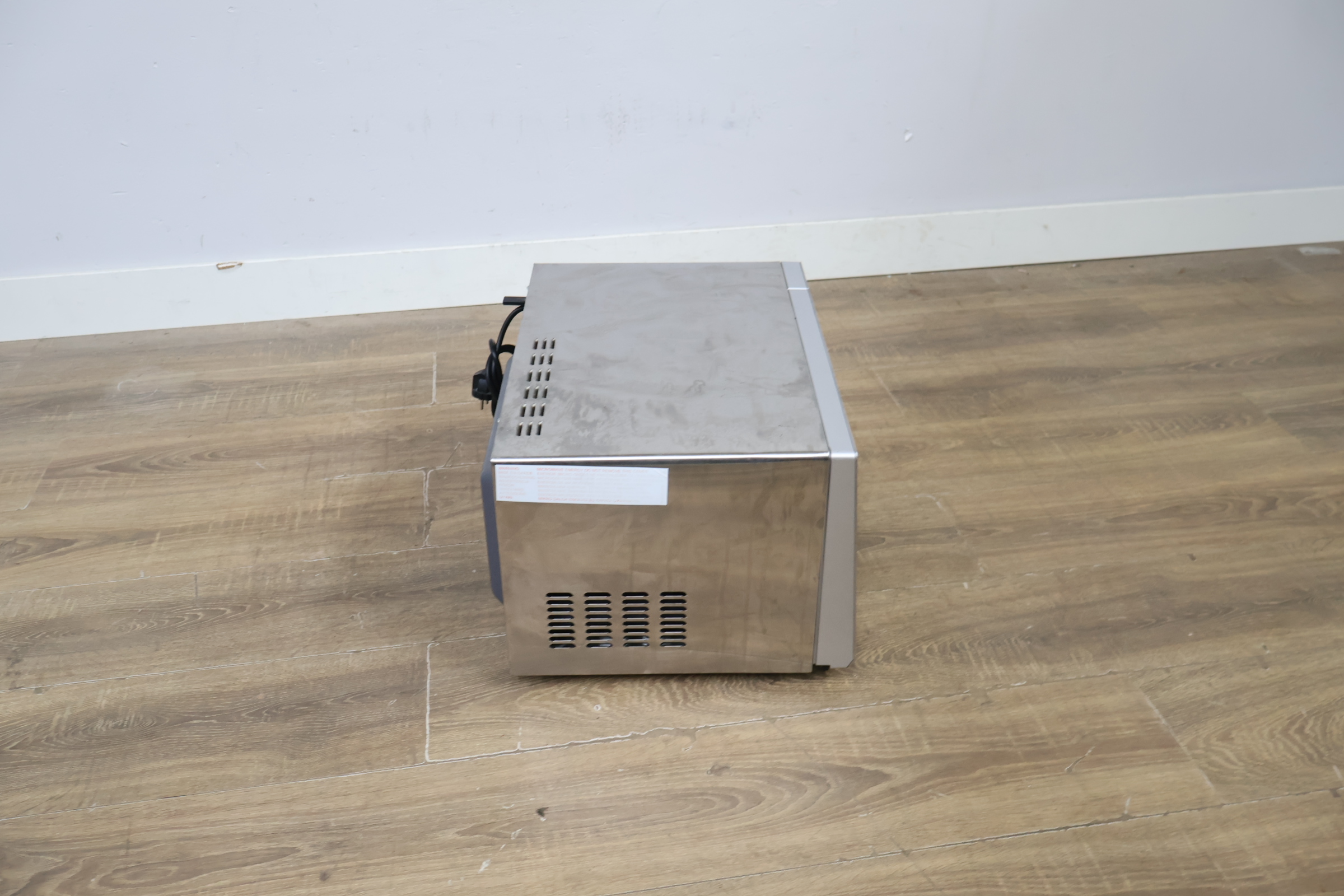 Inventum magnetron wit en RVS – foto 3 – kavel bij GSD Auctions, Zoeterwoude