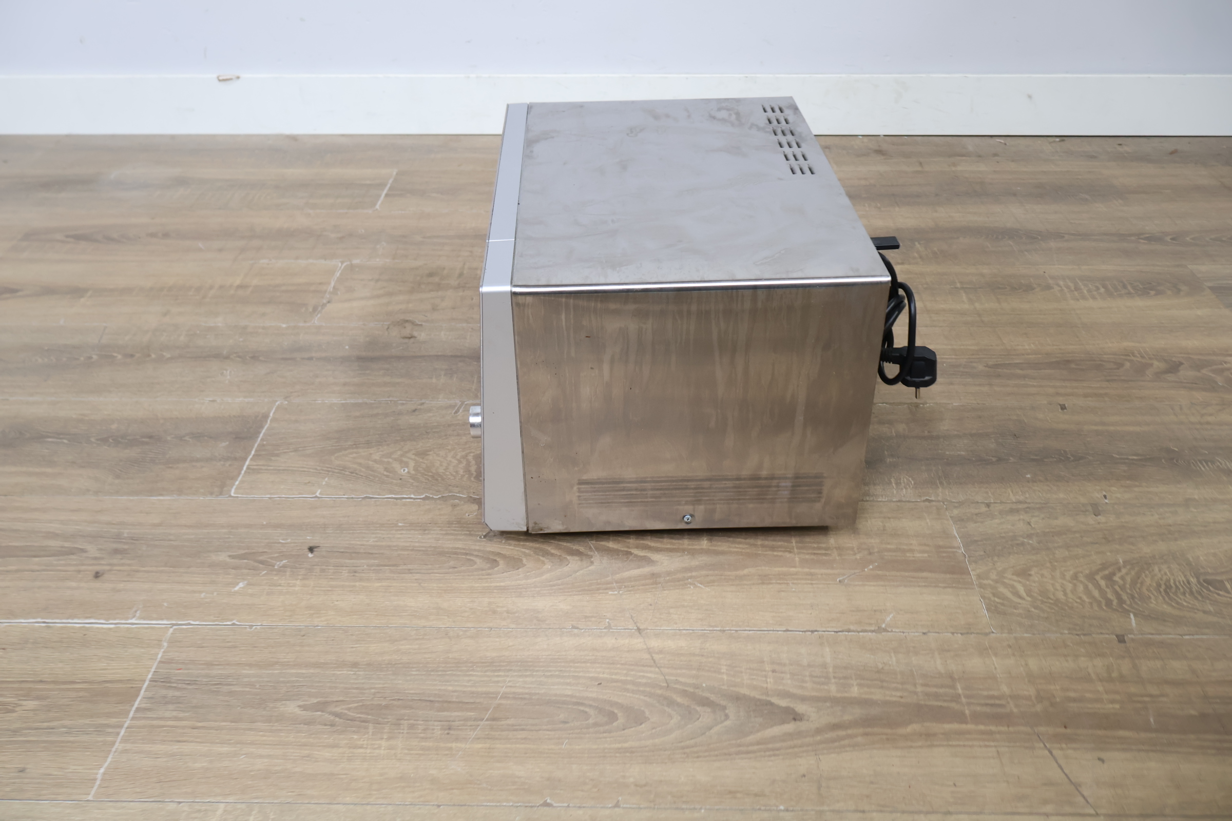 Inventum magnetron wit en RVS – foto 8 – kavel bij GSD Auctions, Zoeterwoude