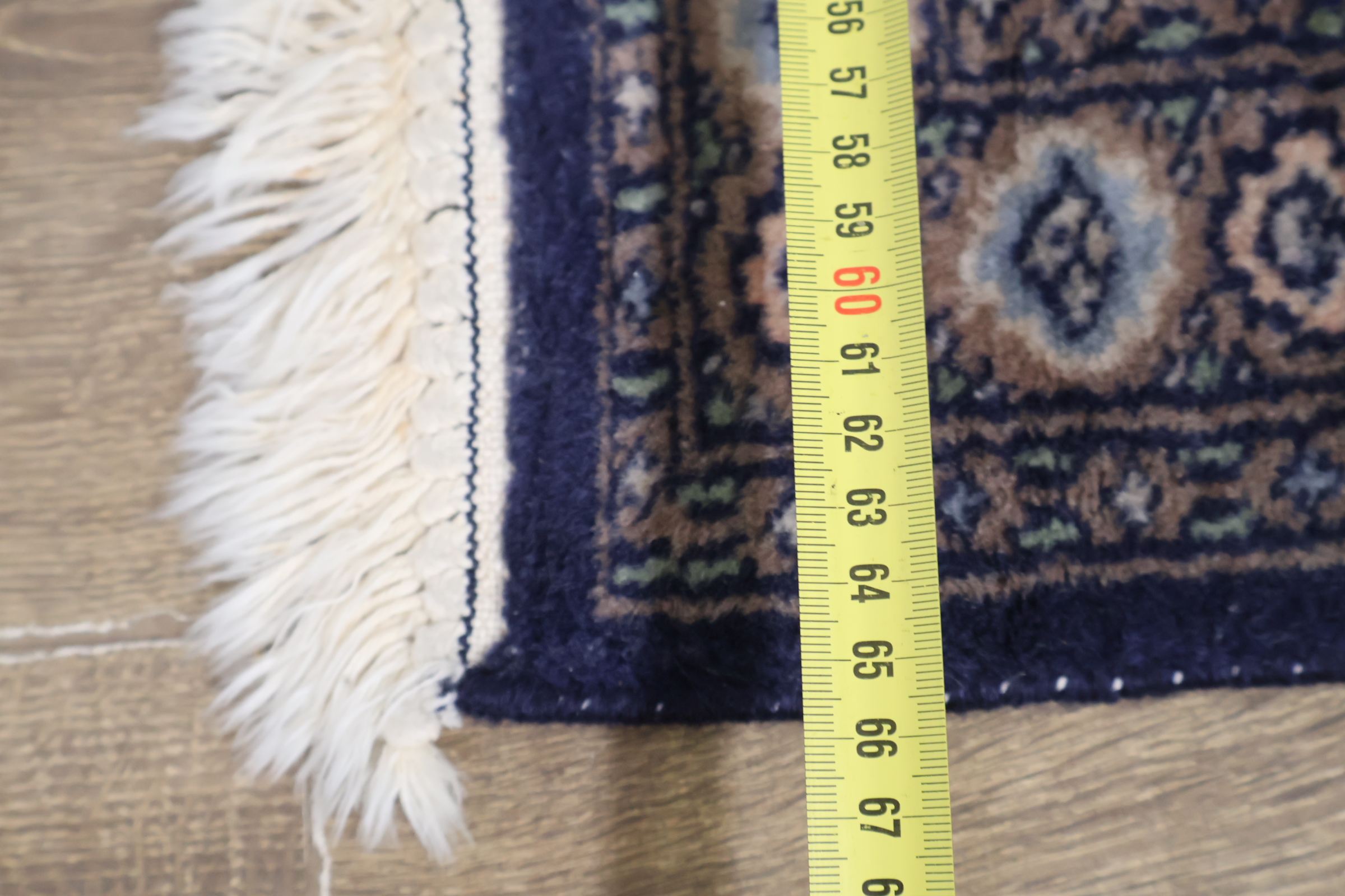 Kleurrijk vloerkleed met geometrisch patroon – foto 9 – kavel bij GSD Auctions, Zoeterwoude