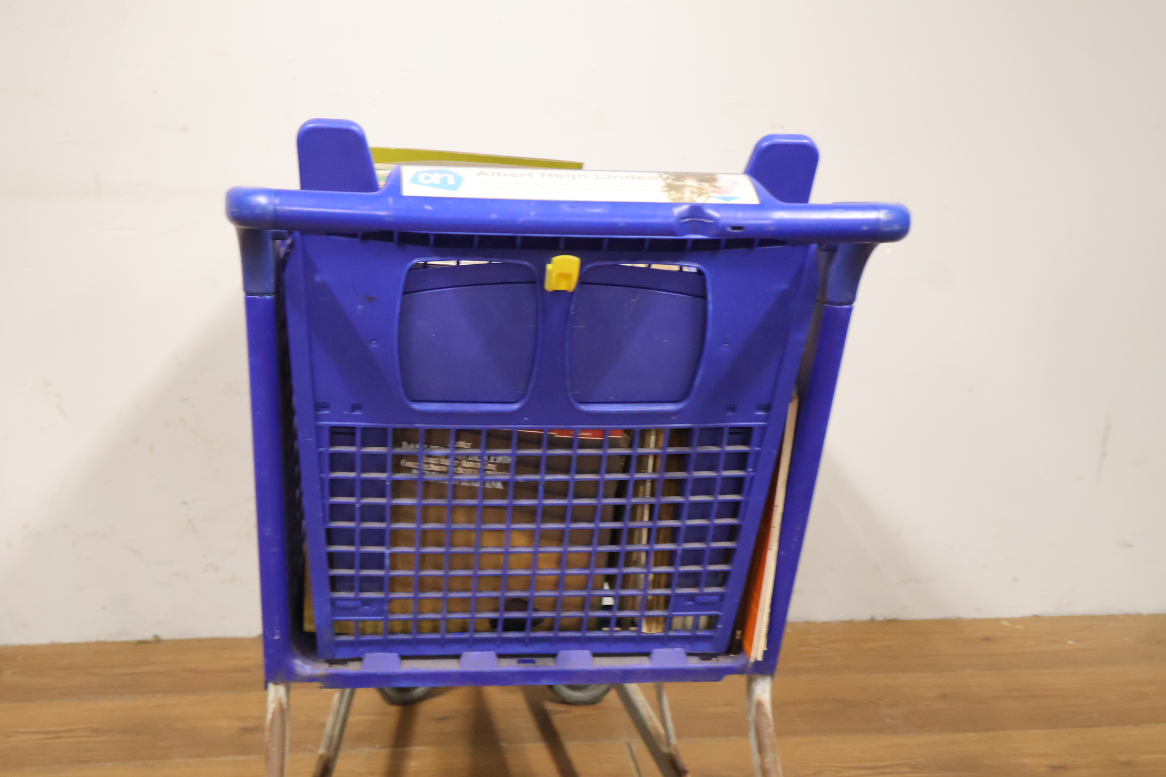 Diverse vinylplaten in blauwe winkelwagen – foto 3 – kavel bij GSD Auctions, Zoeterwoude