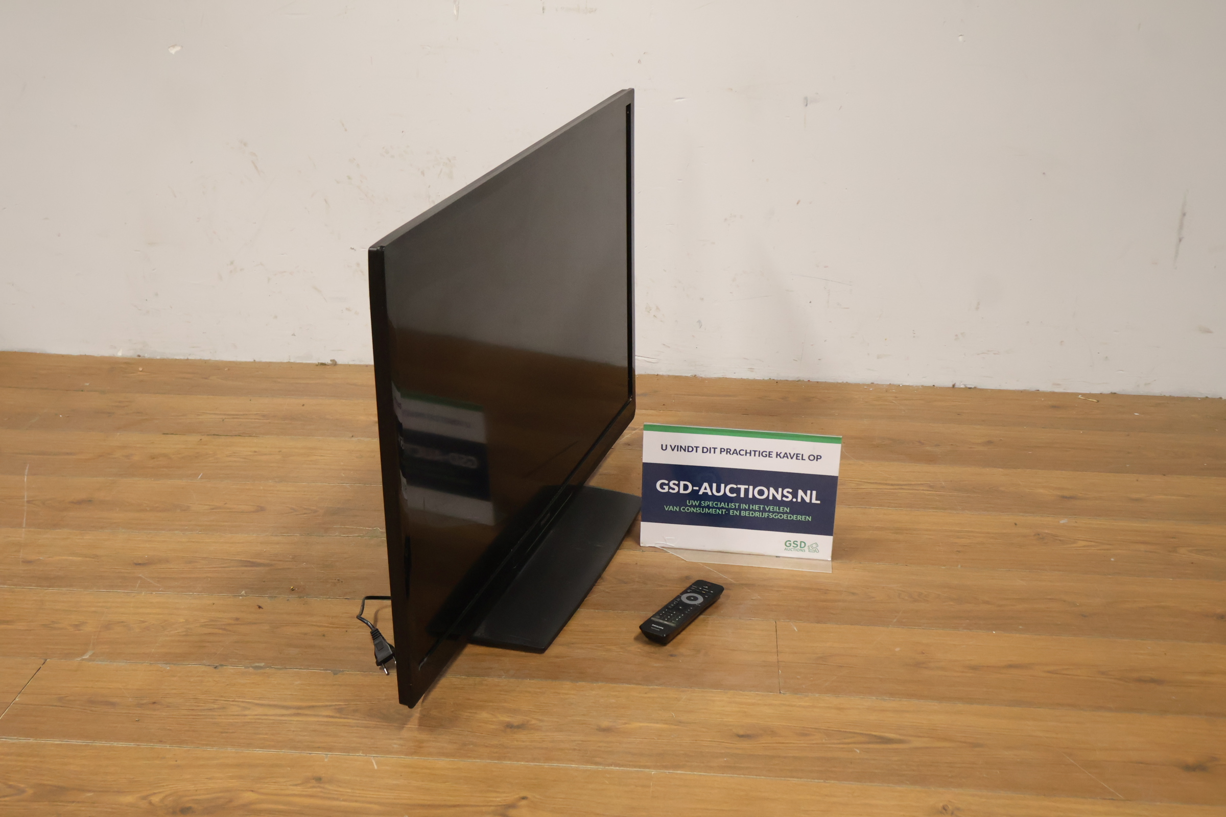 Samsung Television met afstandsbediening – foto 2 – kavel bij GSD Auctions, Zoeterwoude