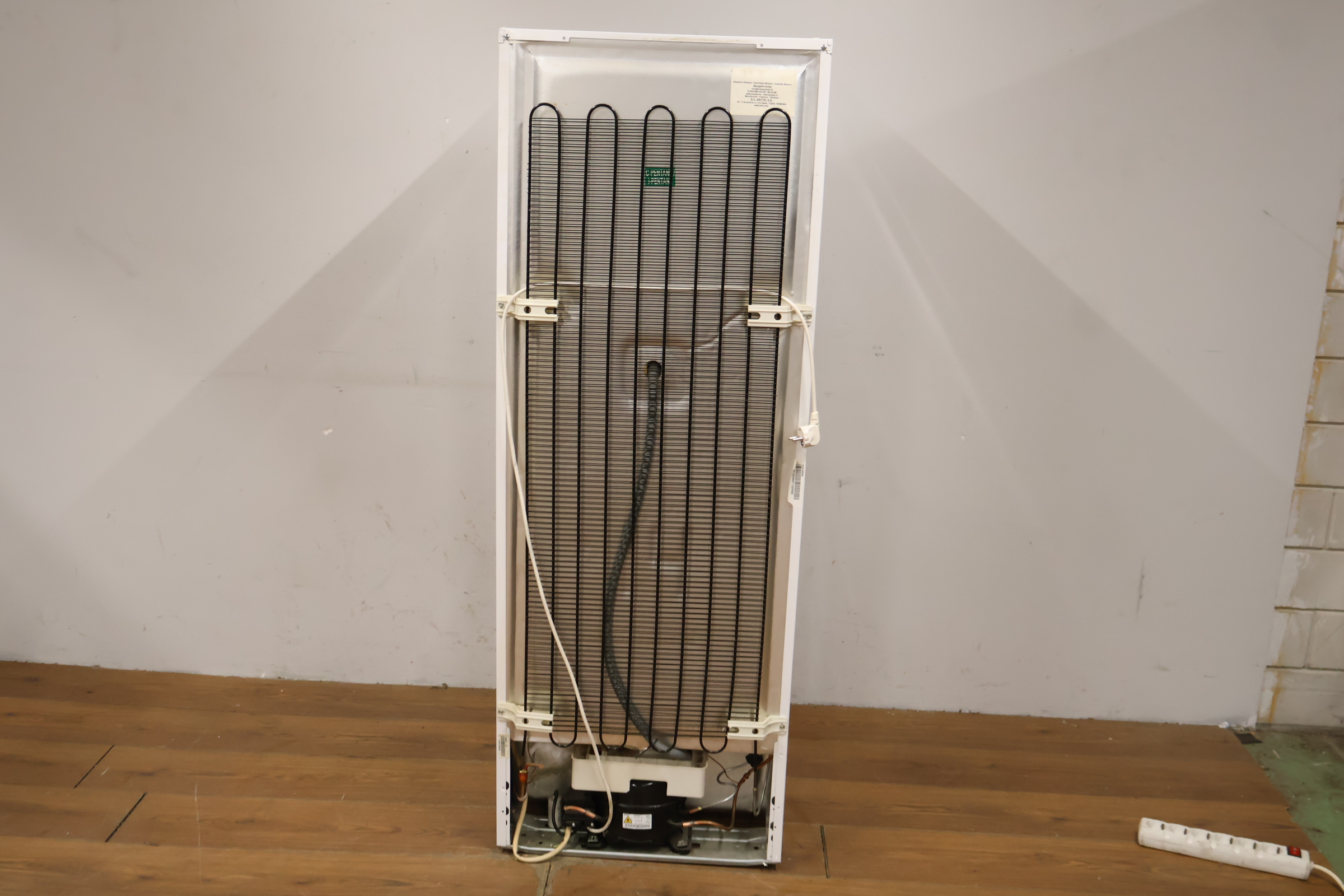 Beko Koelkast met Vriezer – foto 6 – kavel bij GSD Auctions, Zoeterwoude