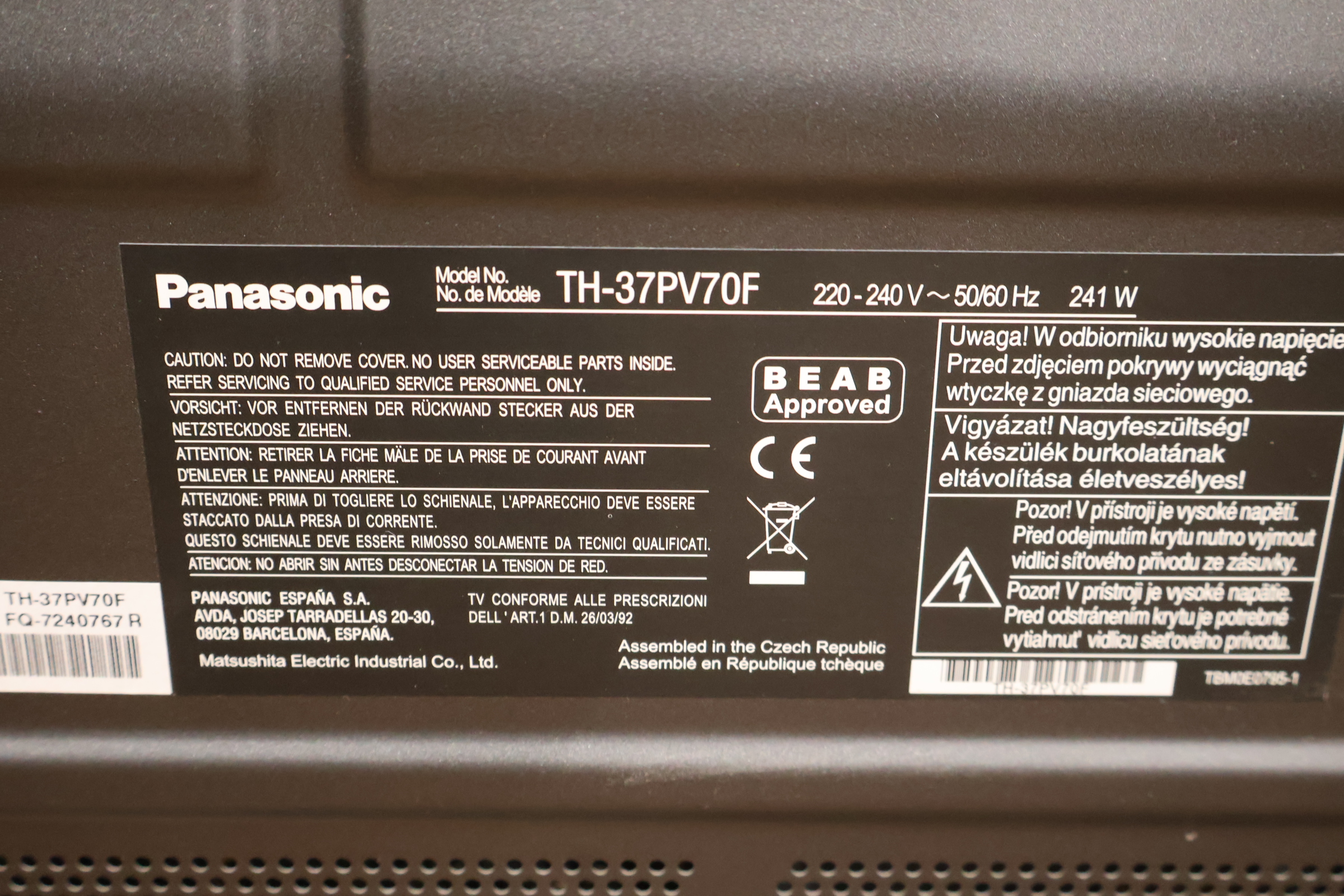 Samsung flatscreen TV met afstandsbediening – foto 7 – kavel bij GSD Auctions, Zoeterwoude