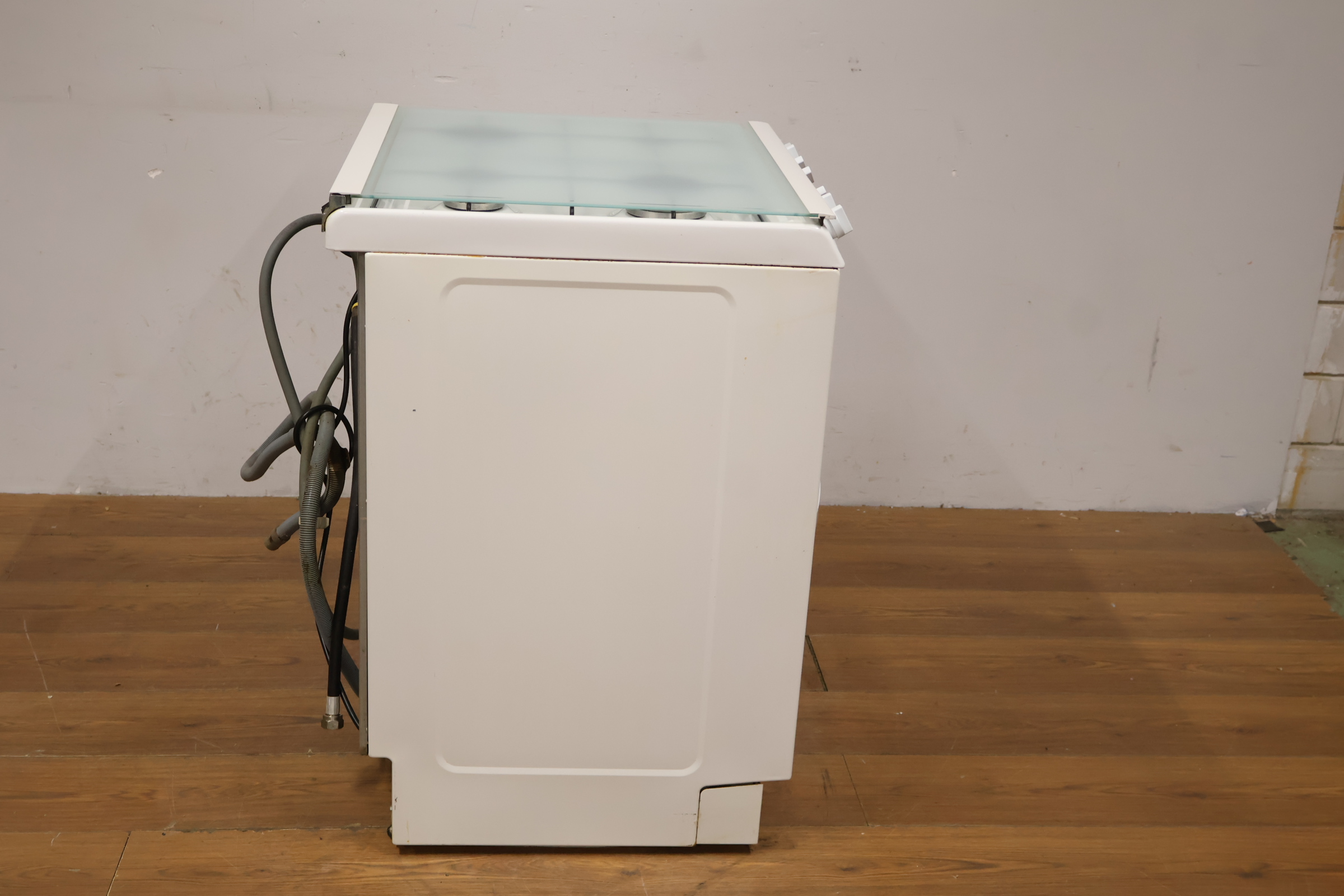 Candy elektrische kookplaat met oven – foto 3 – kavel bij GSD Auctions, Zoeterwoude