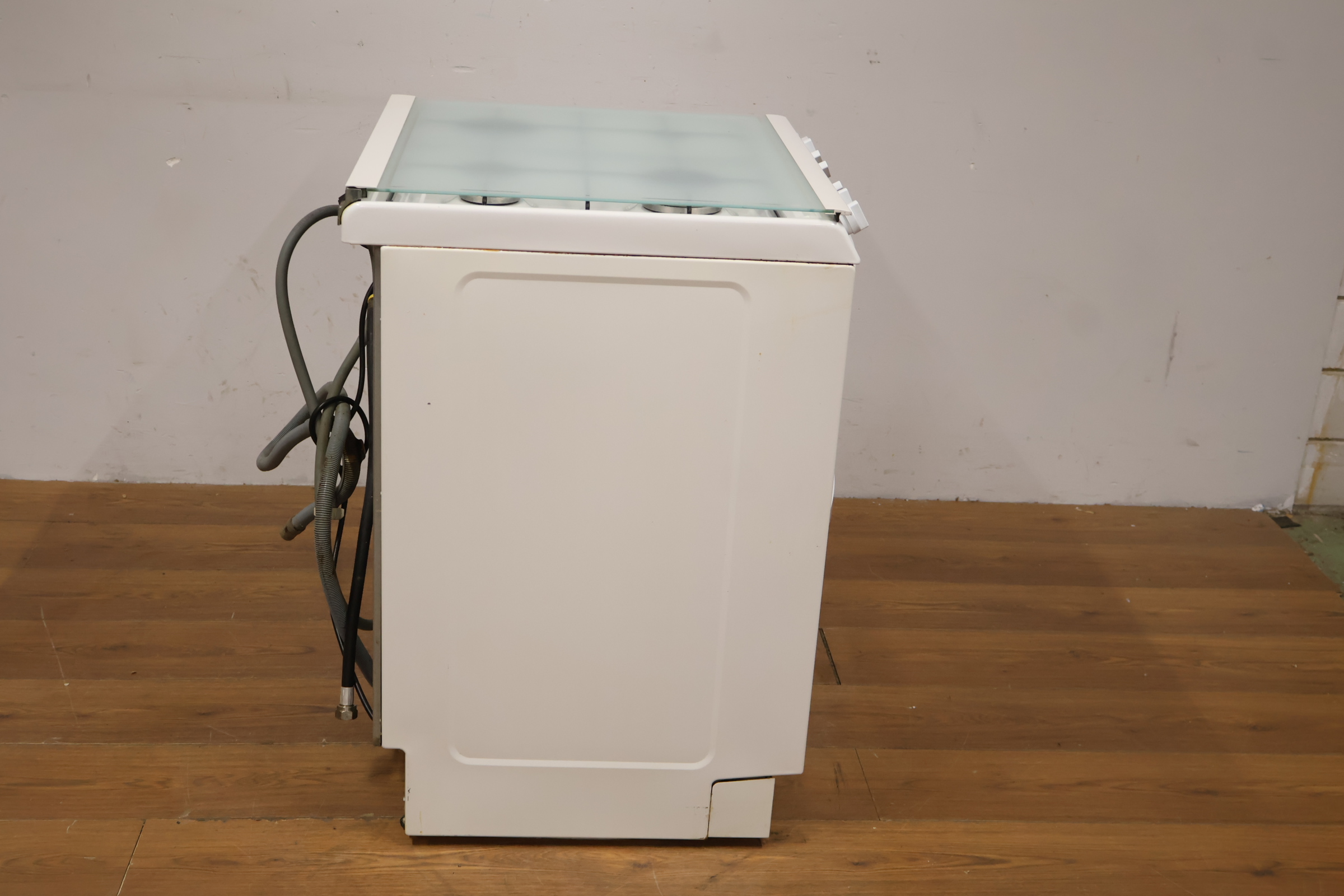 Candy elektrische kookplaat met oven – foto 4 – kavel bij GSD Auctions, Zoeterwoude